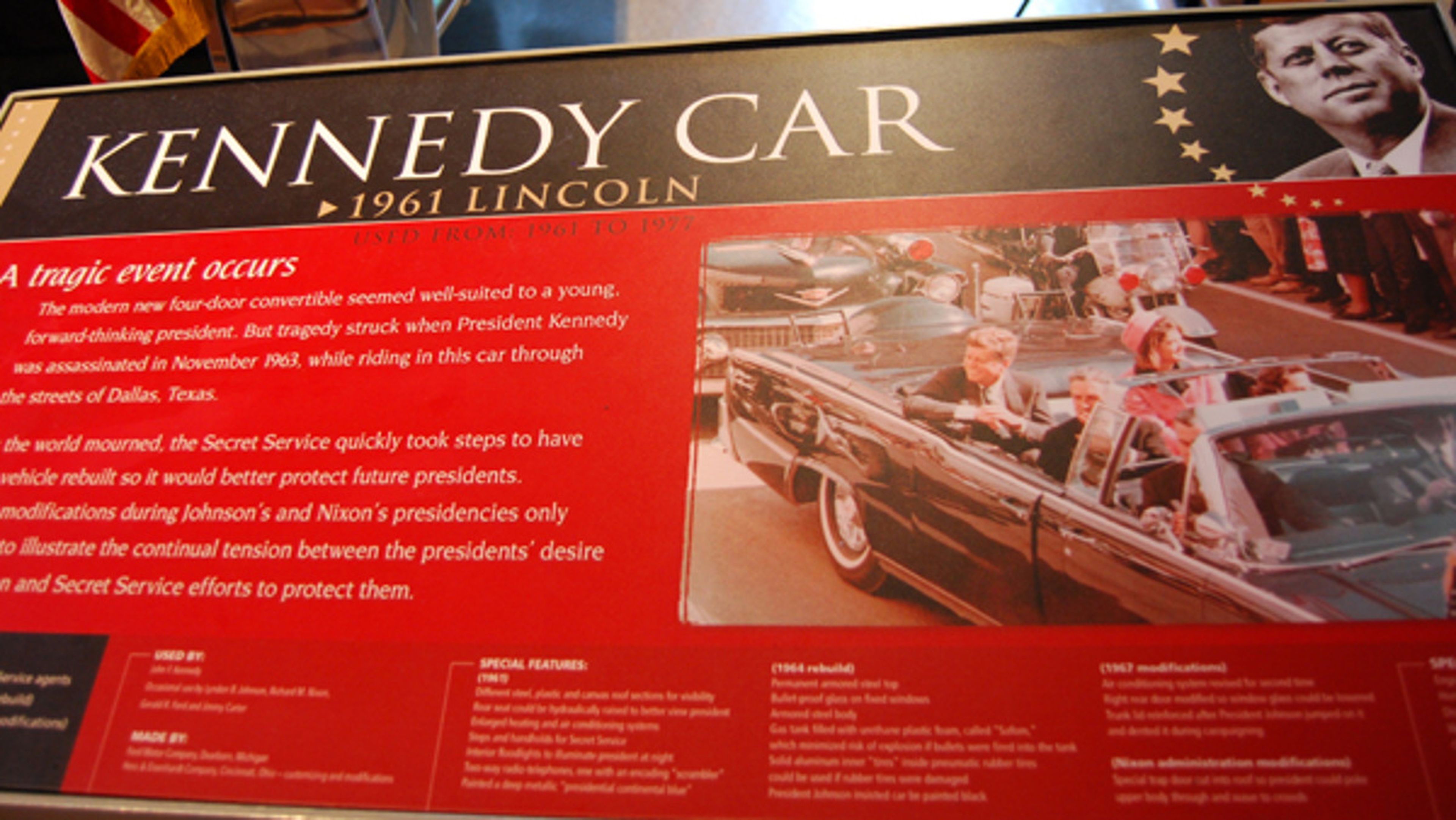 Panel informativo del coche de Kennedy