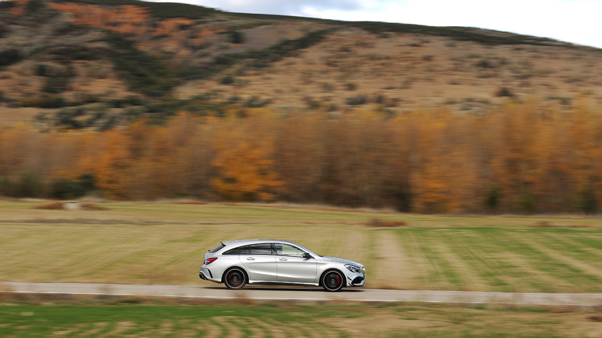 Prueba: Mercedes-AMG CLA 45 4Matic Shooting Brake Fotos del exterior