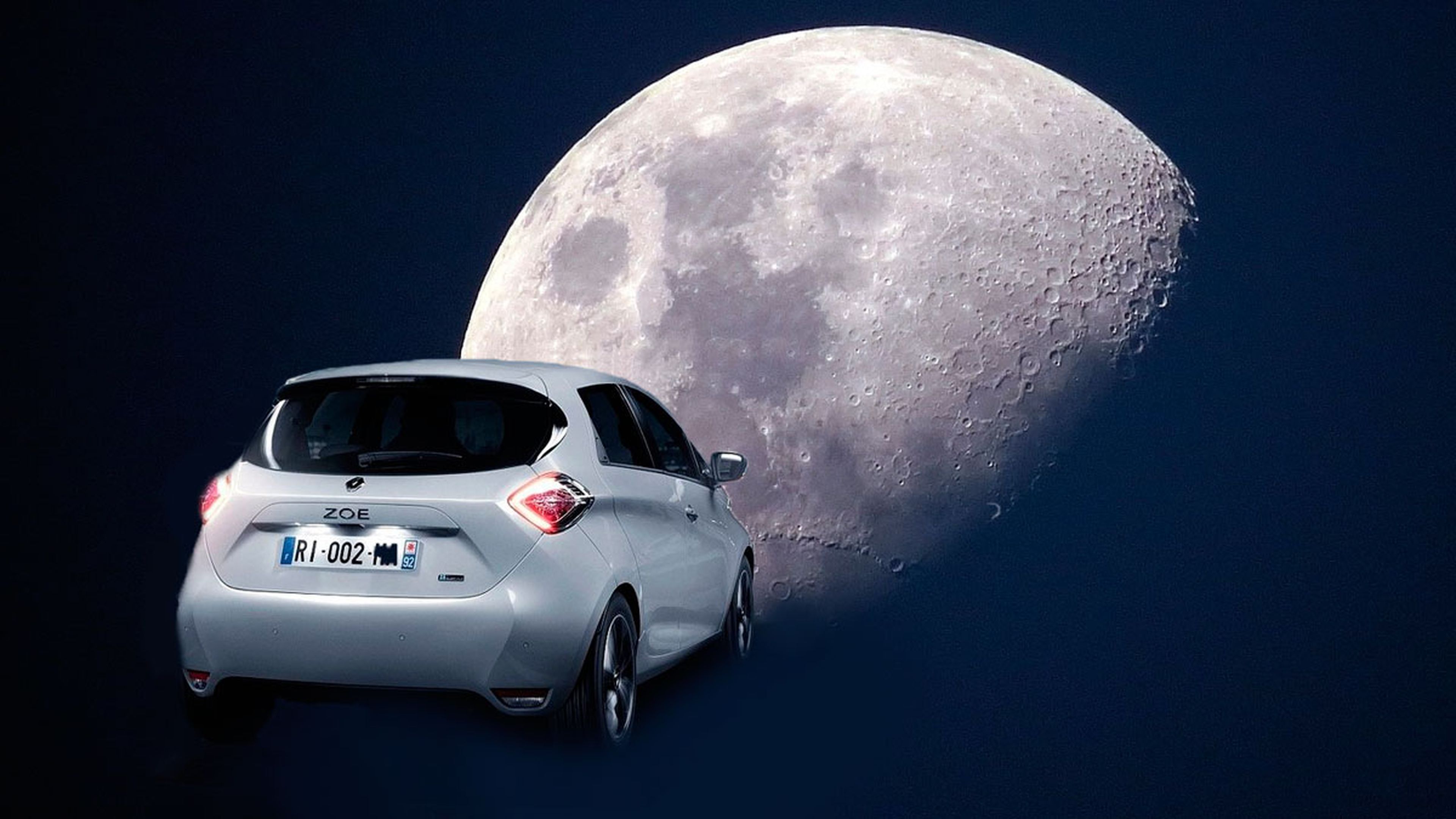 Renault Zoe viajando a la luna
