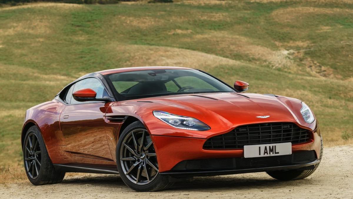 Aston Martin DB11 Aston Martin DB11