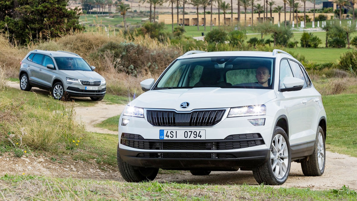 Peugeot 3008 o Skoda Karoq: ¿cuál deberías comprar? Peugeot 3008 o Skoda Karoq: ¿cuál deberías comprar?