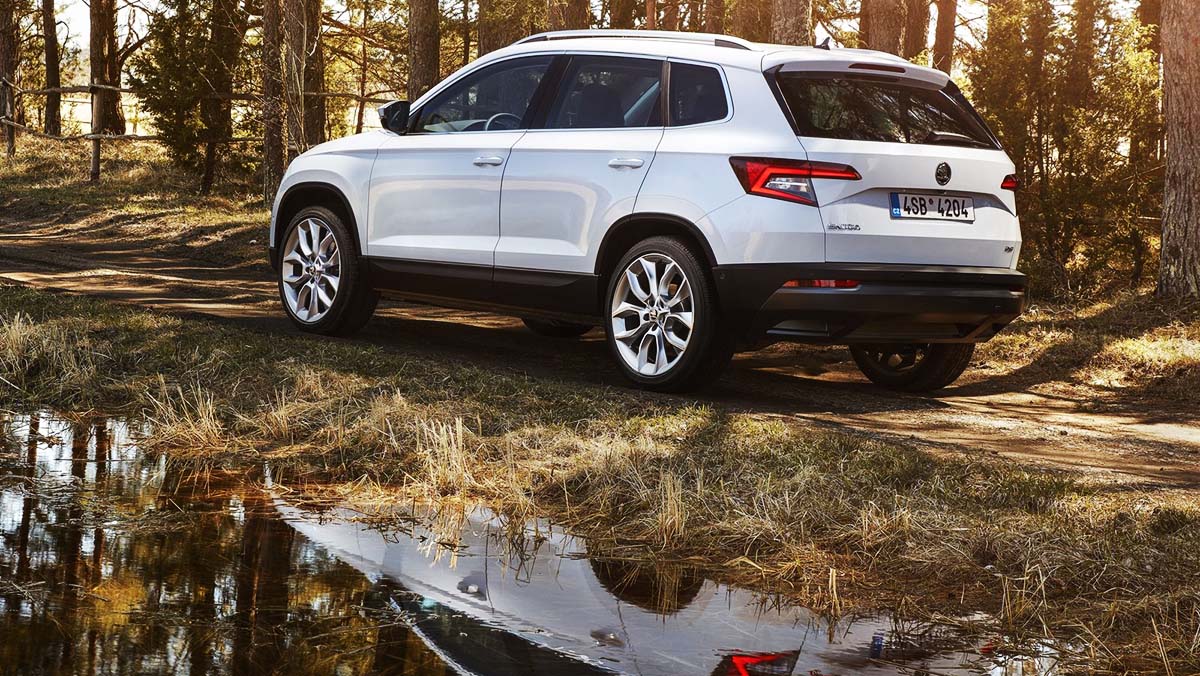 Peugeot 3008 o Skoda Karoq: ¿cuál deberías comprar? Peugeot 3008 o Skoda Karoq: ¿cuál deberías comprar?