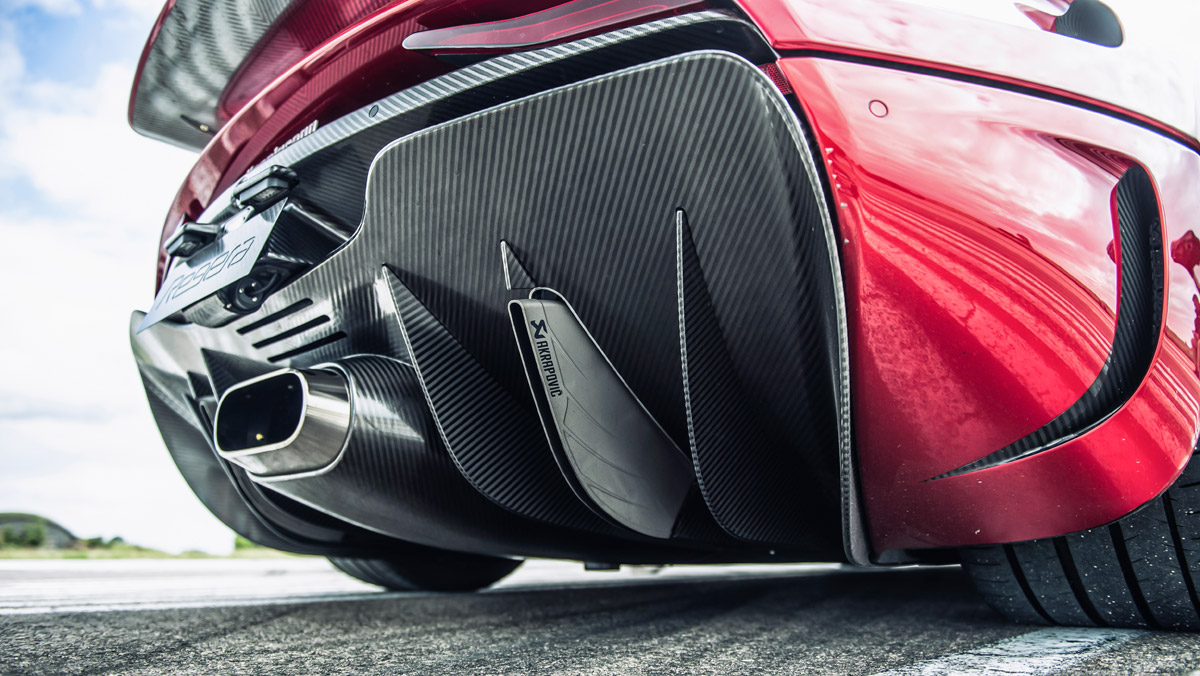 Prueba Koenigsegg Regera (escape) Prueba Koenigsegg Regera (escape)