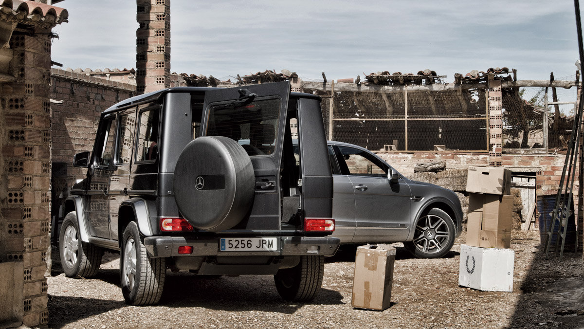 Mercedes Clase G vs Bentley Bentayga (contrabando) Mercedes Clase G vs Bentley Bentayga (contrabando)