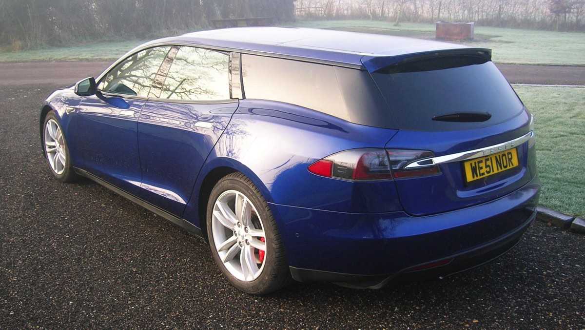 Tesla Model S Shooting Brake by QWest Tesla Model S Shooting Brake by QWest
