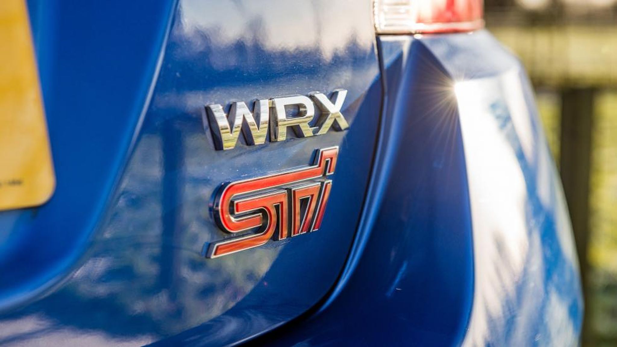 Comparativa Subaru WRX STI vs Impreza Turbo. Interiores