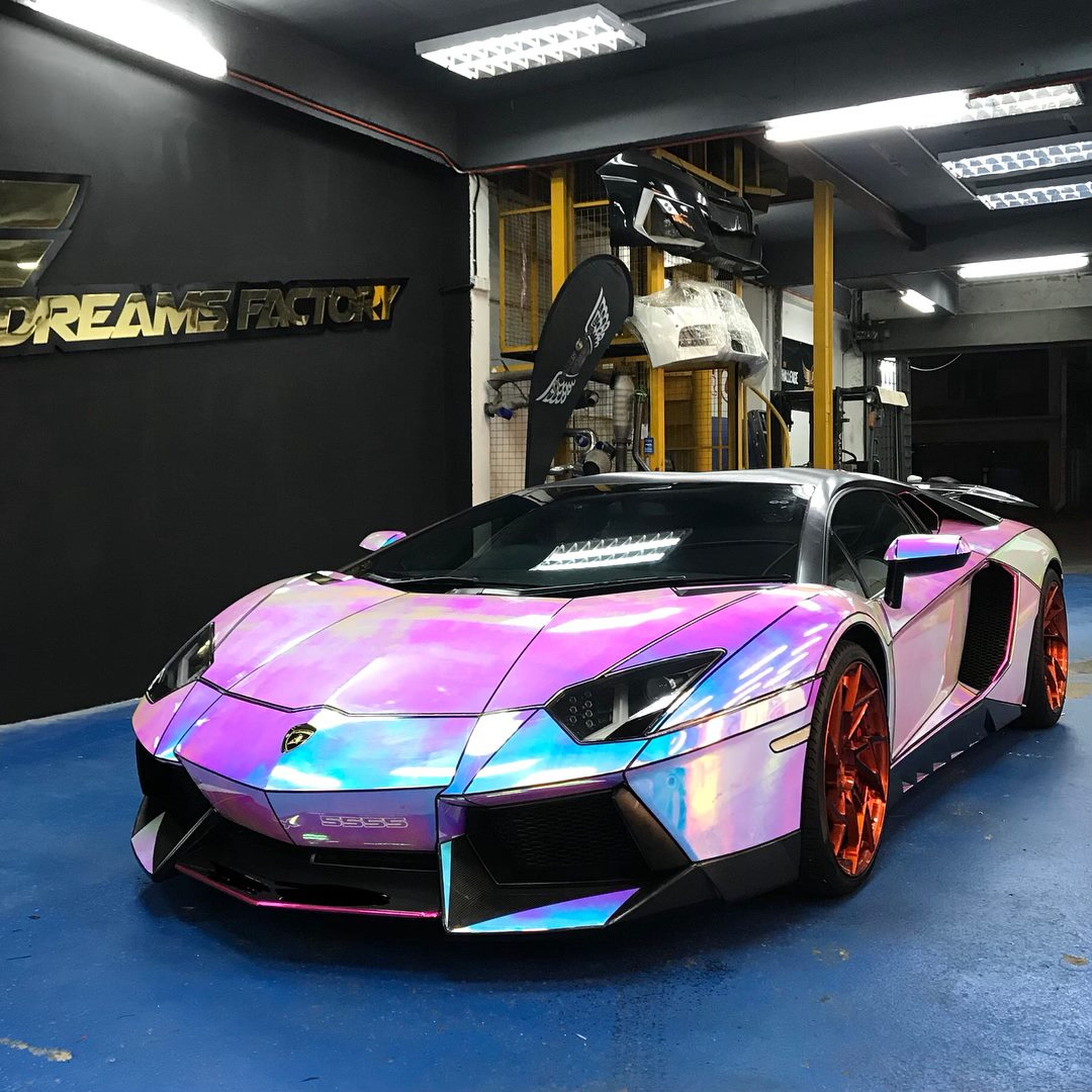 Lamborghini Aventador - Dreams Factory Automotive