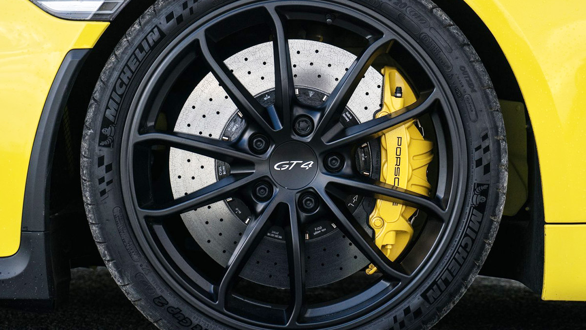 Porsche 718 Cayman GT4 Porsche 718 Cayman GT4