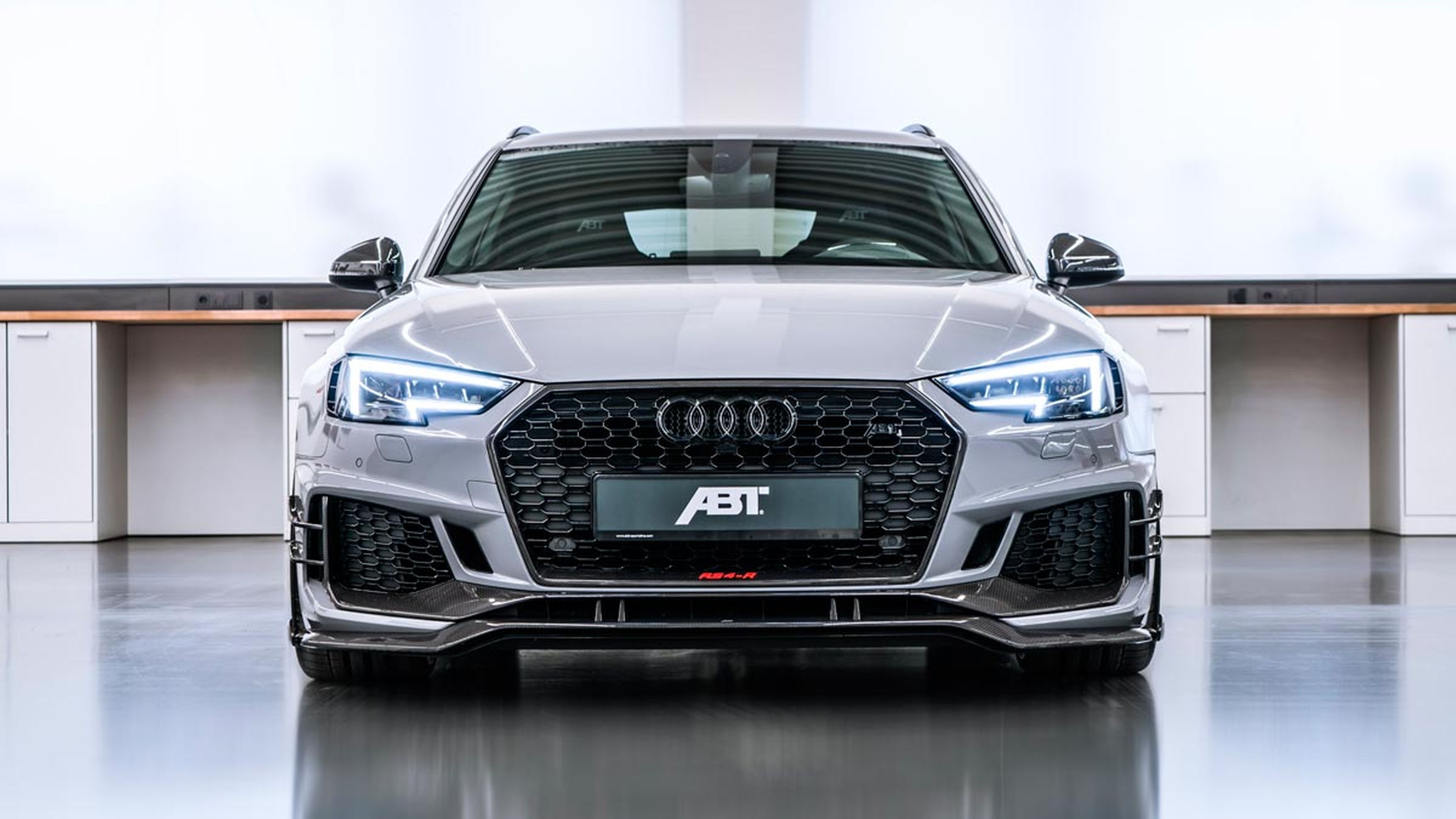 ABT Audi RS4-R frontal