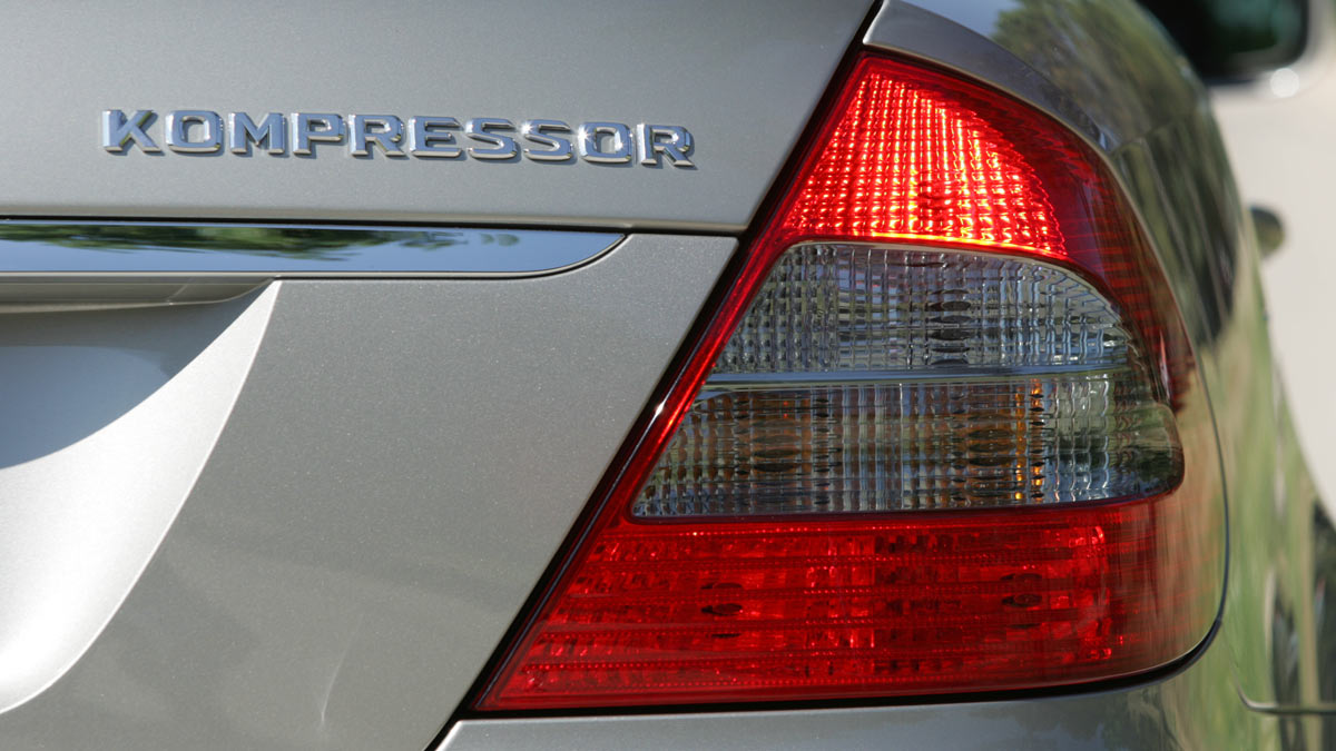 Intermitente En un Mercedes E200 Kompressor