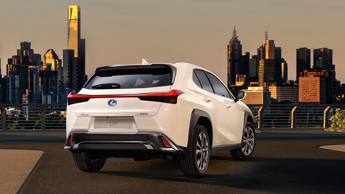 Lexus UX F Sport (trasera) Lexus UX F Sport (trasera)
