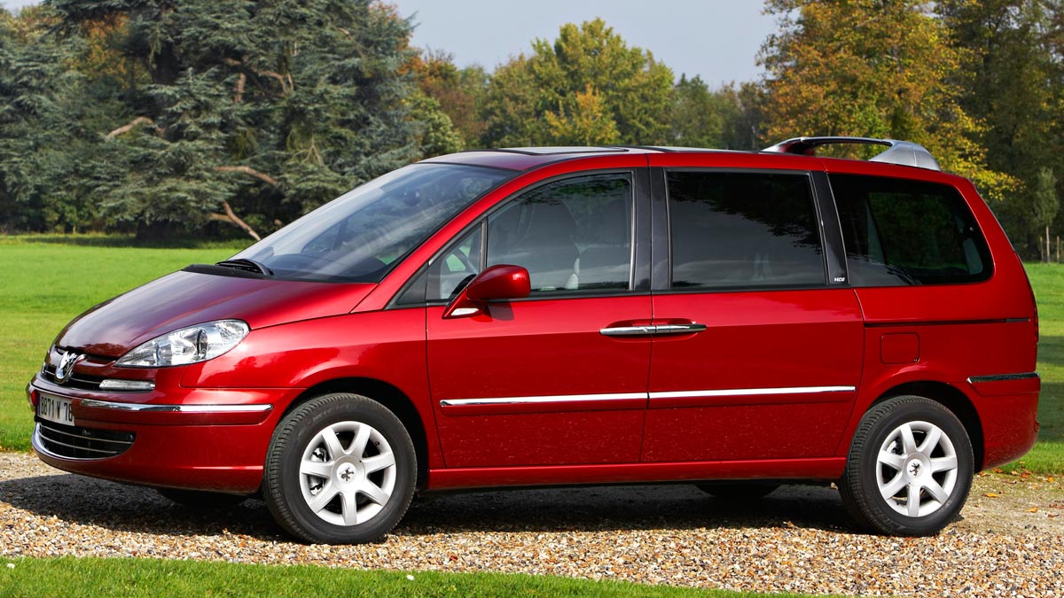 Peugeot 807 monovolumen familiar grande desaparecido