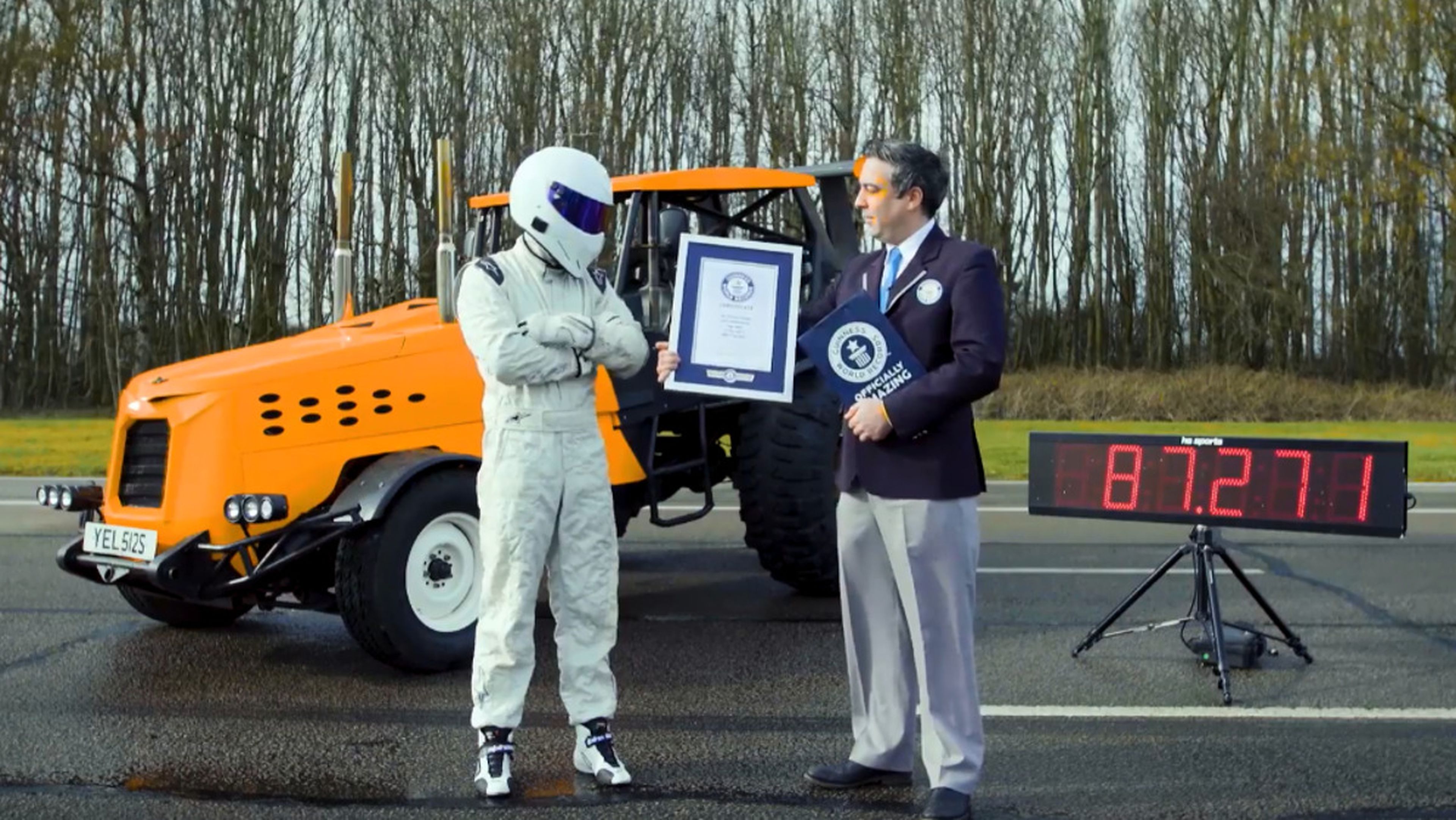 Top Gear bate el Récord Guinness de velocidad con un tractor