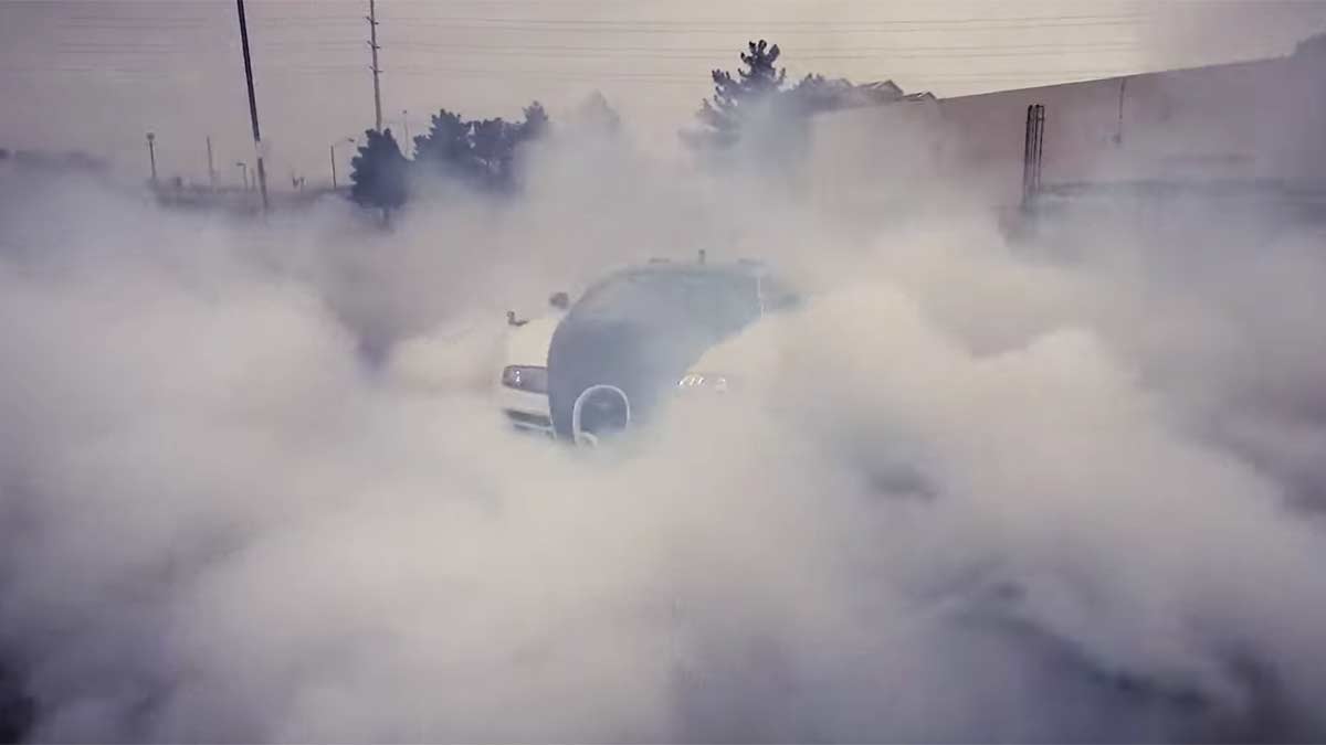 Bugatti Veyron quemando rueda locura lujo deportivo hiperdeportivo burnout