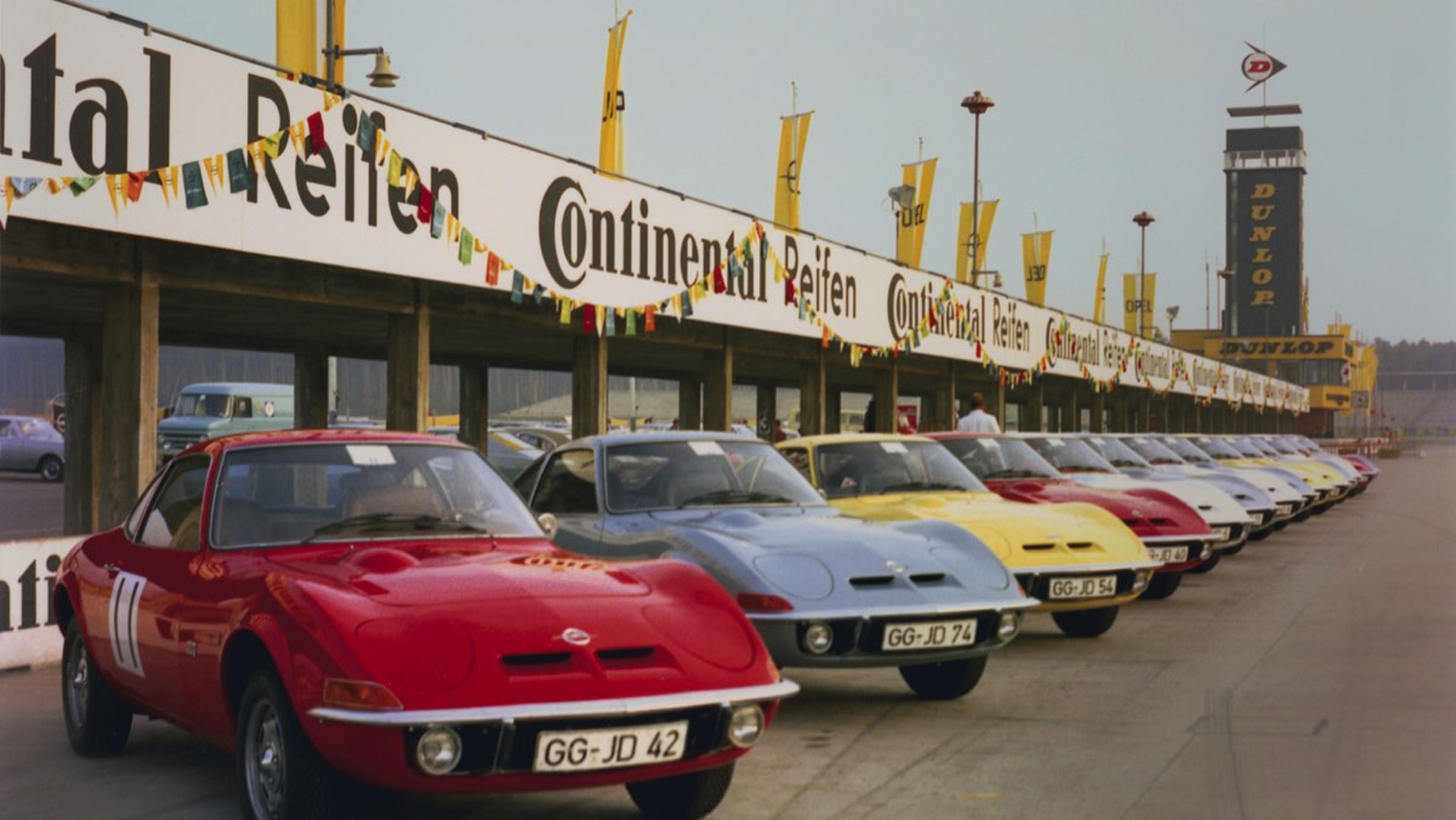 La historia del Opel GT