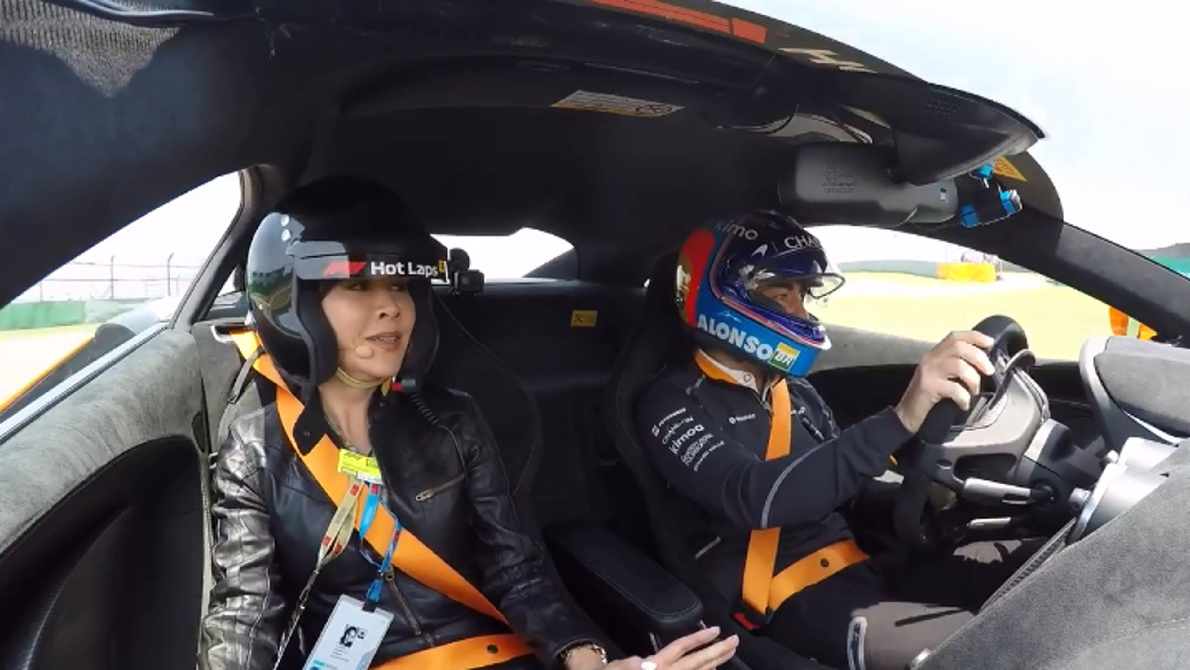 La 'hot lap' Alonso y Carina Lau en China F1 2018