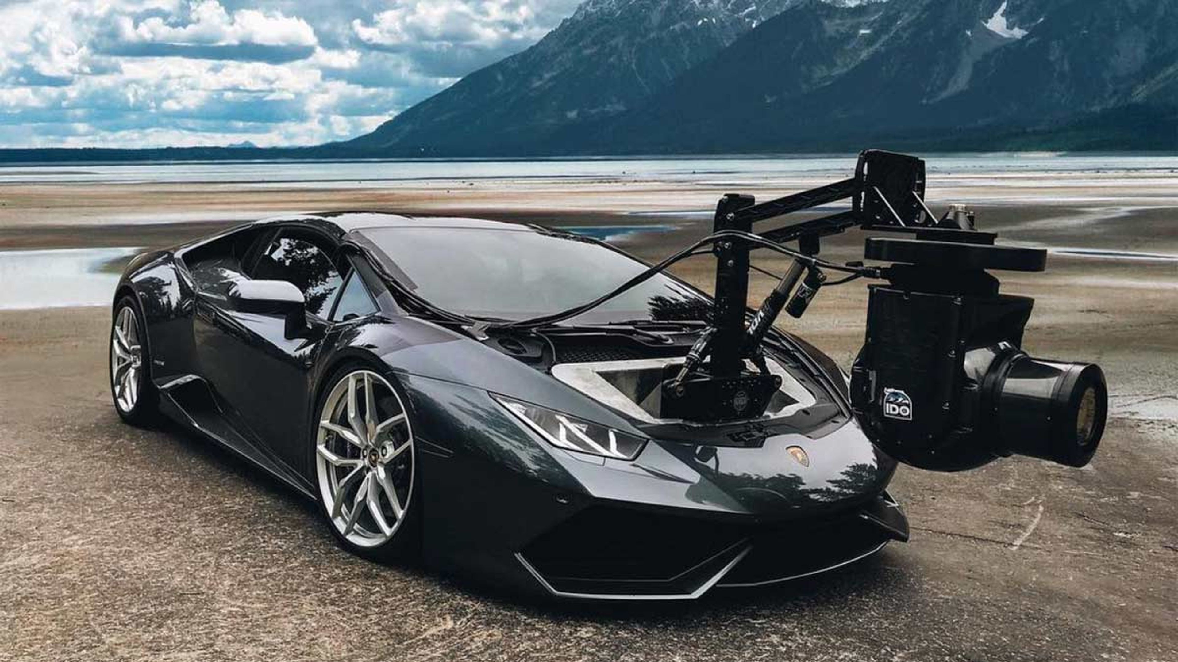 Lamborghini Huracan con cámara