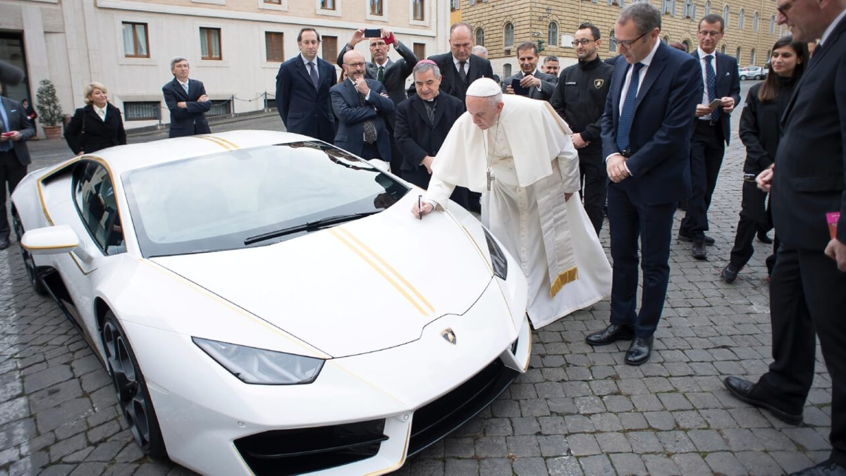 Lamborghini Huracán RWD del Papa Francisco, a la venta Lamborghini Huracán RWD del Papa Francisco, a la venta