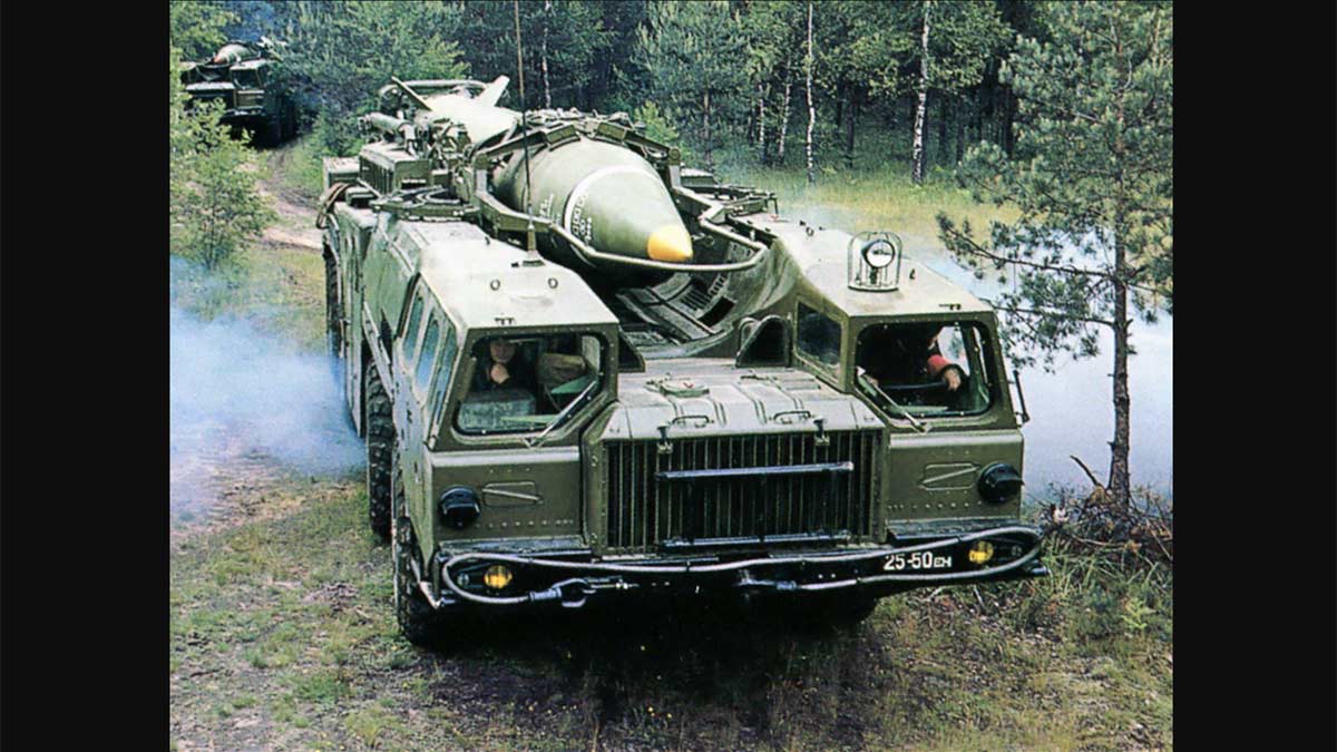 Maz 543 misil rusia ejercito vehiculo camion misiles