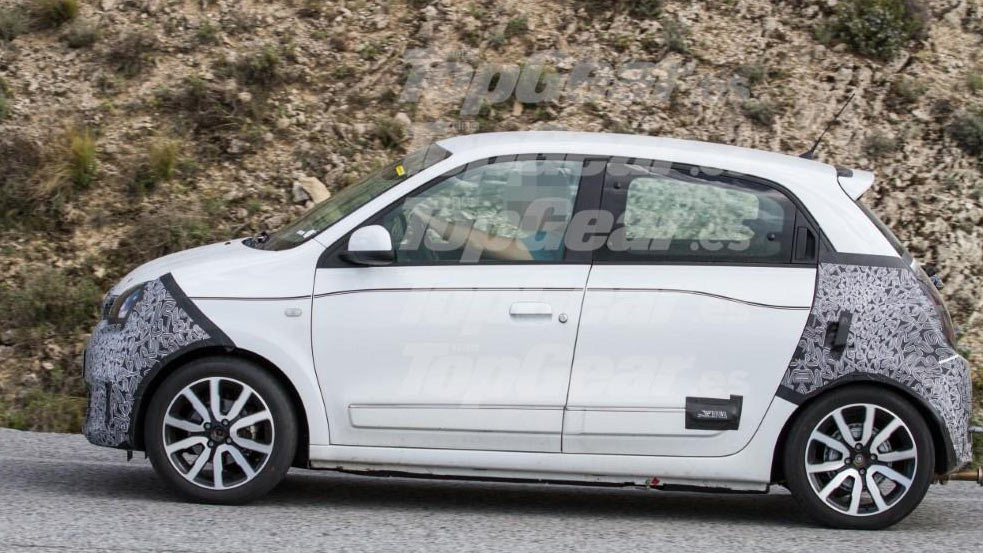 Renault Twingo 2018 lateral Hay cambios de detalles en esta zona