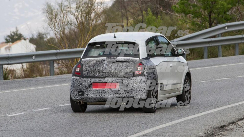 Renault Twingo 2018 trasera Con poco camuflaje