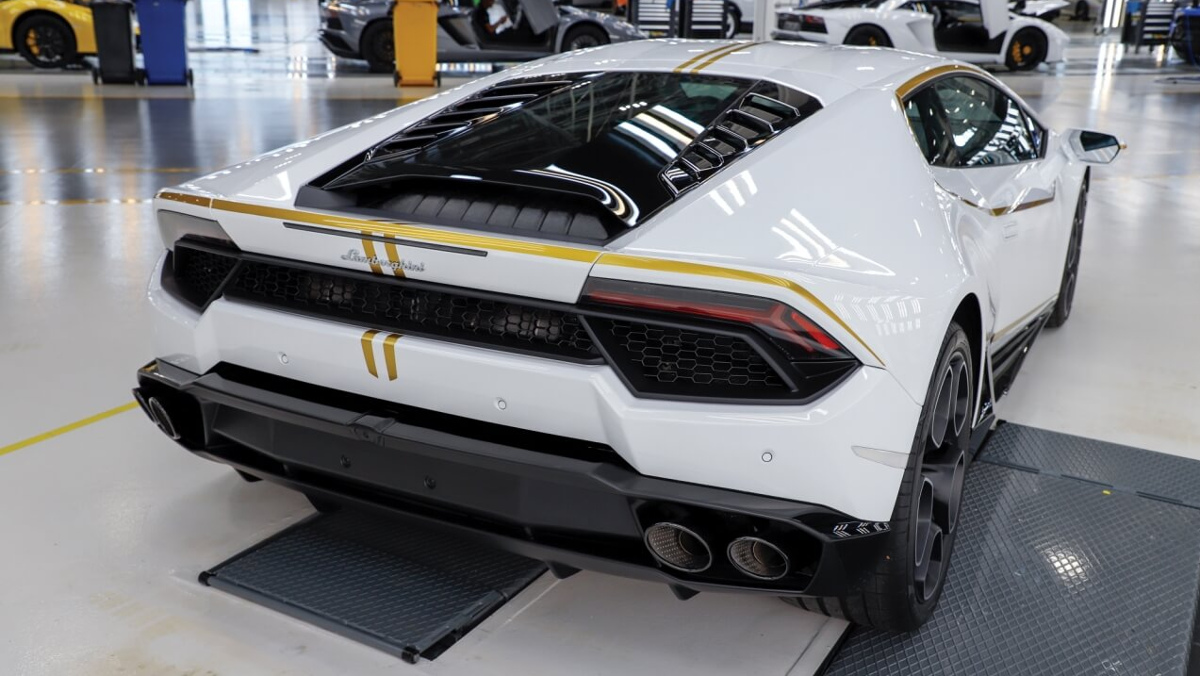 Zaga del Lamborghini Huracán RWD del Papa Francisco Zaga del Lamborghini Huracán RWD del Papa Francisco