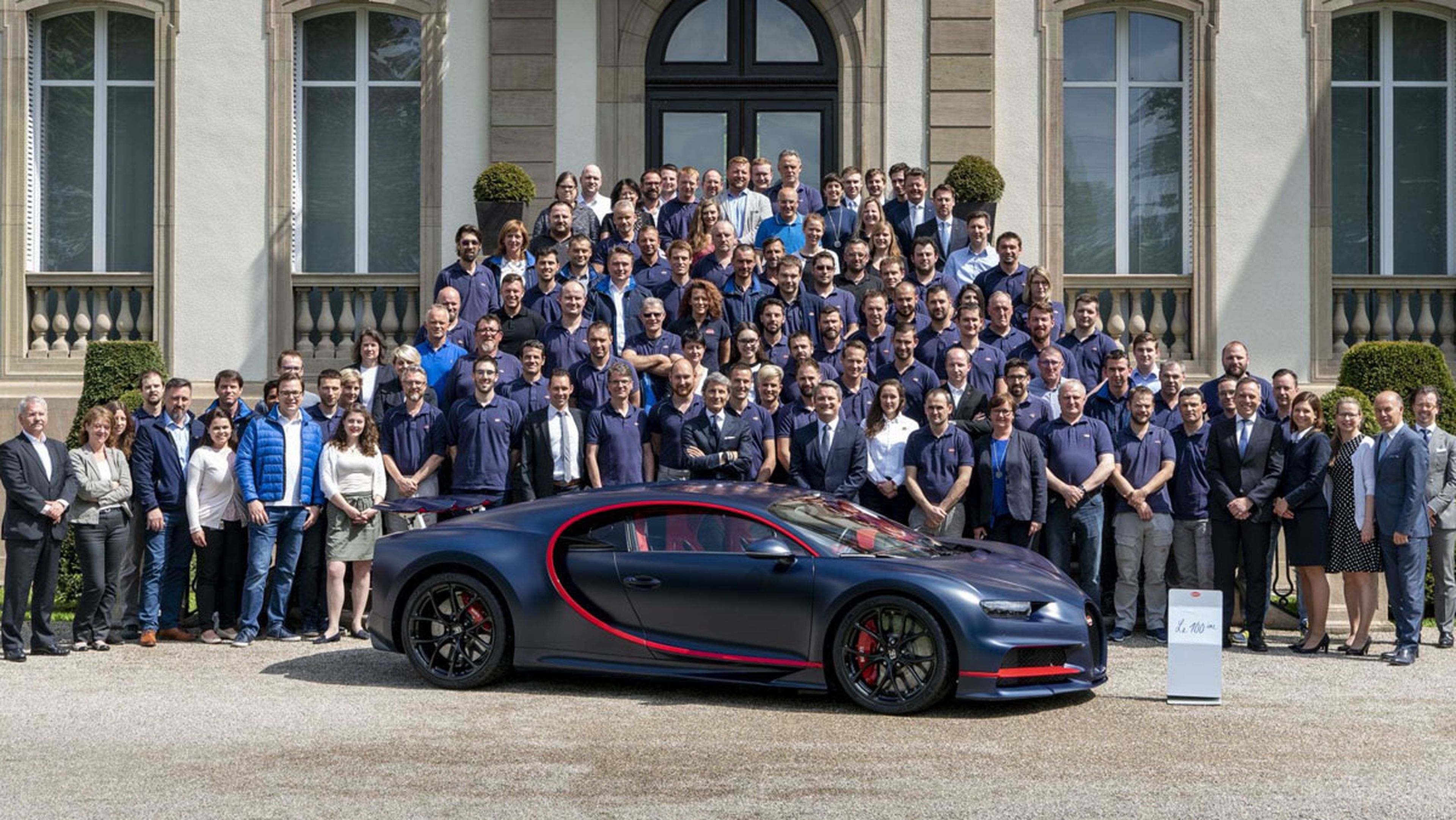 Bugatti Chiron número 100