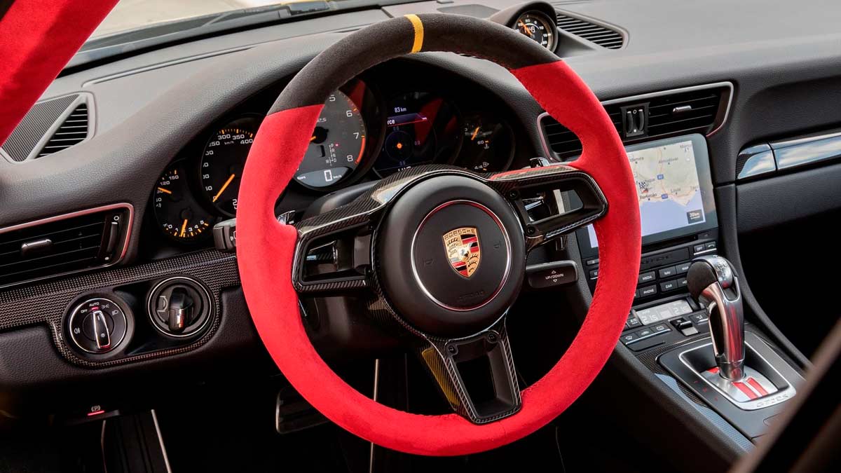 Mejores volantes: Porsche 911 GT2 RS lujo bmw porsche lamborghini ferrari spyker zonda citroen ds