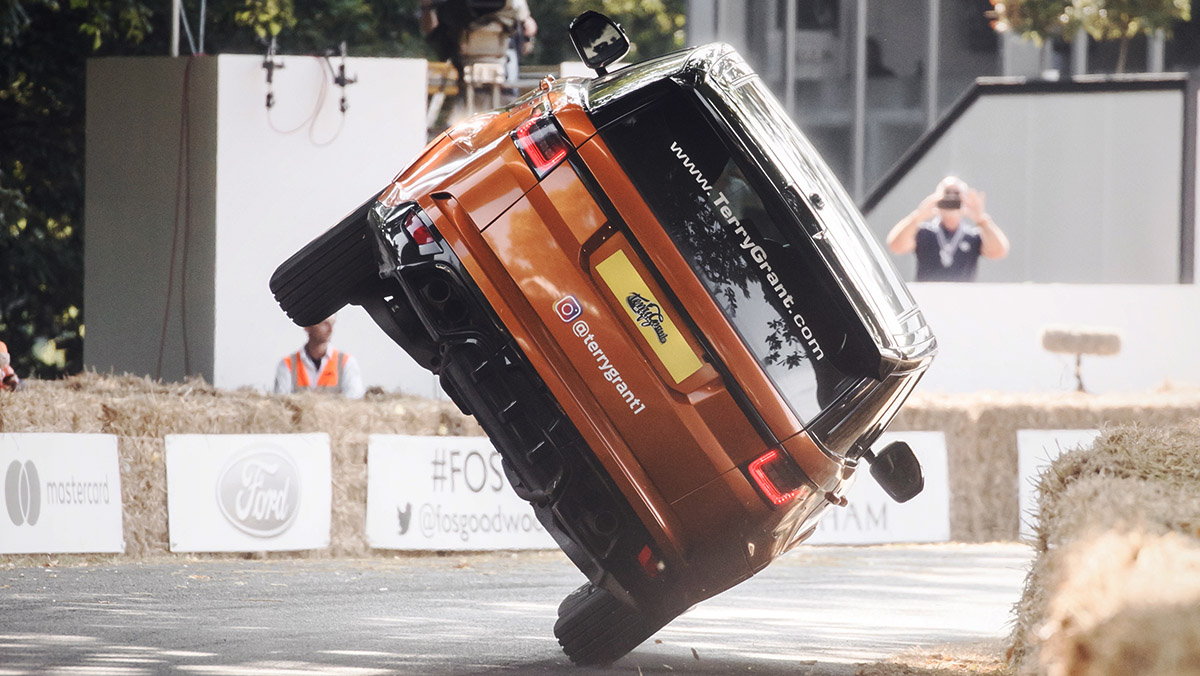 Así fue el récord de Range Rover en Goodwood Así fue el récord de Range Rover en Goodwood