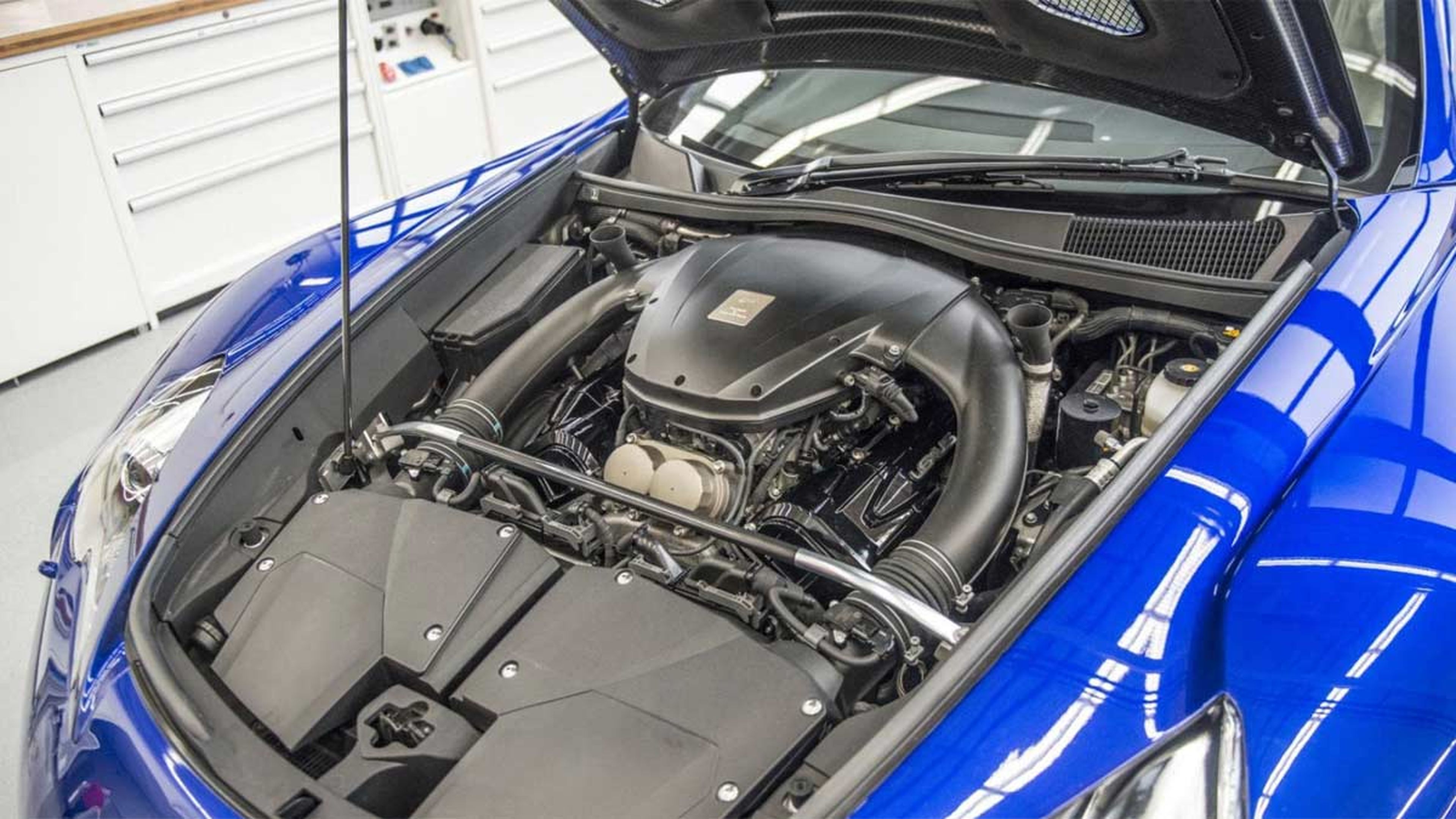 Revisión Lexus LFA motor