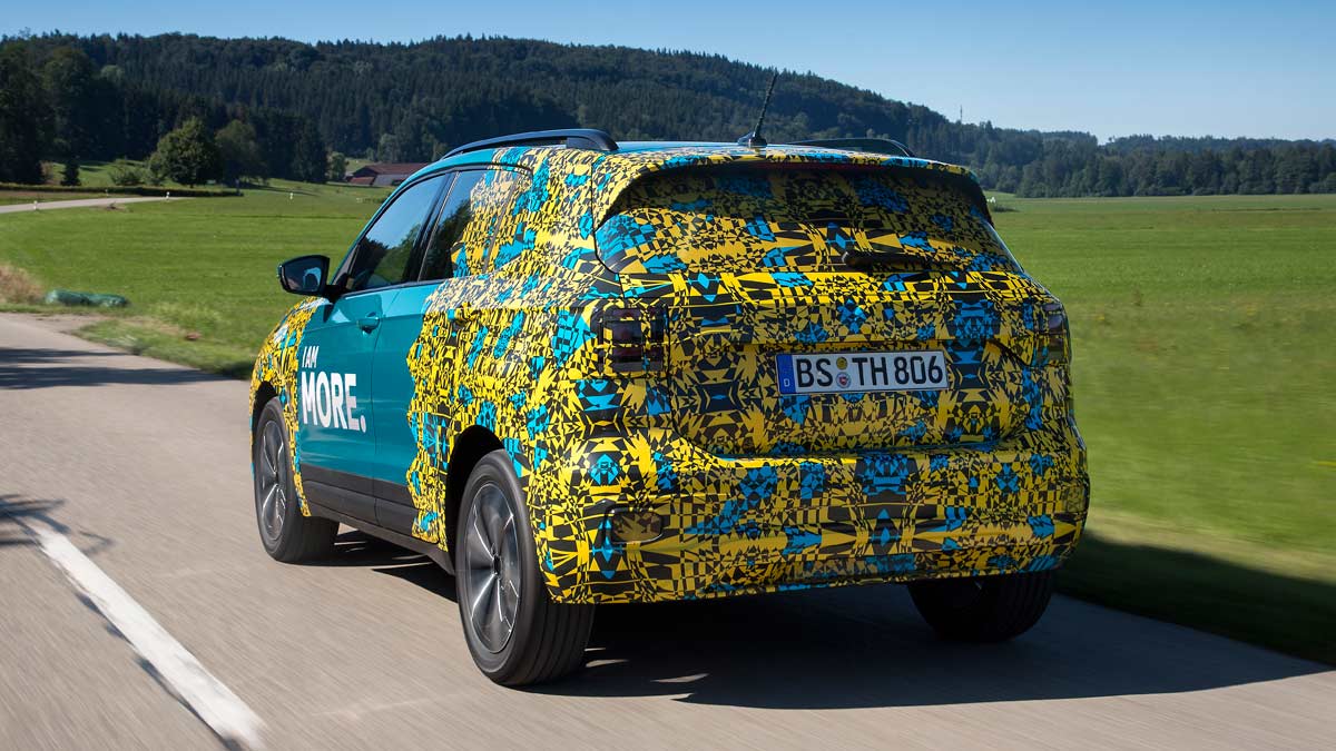 Volkswagen T-Cross camuflado prueba toma contacto suv compacto suv-b agua off-road camuflar