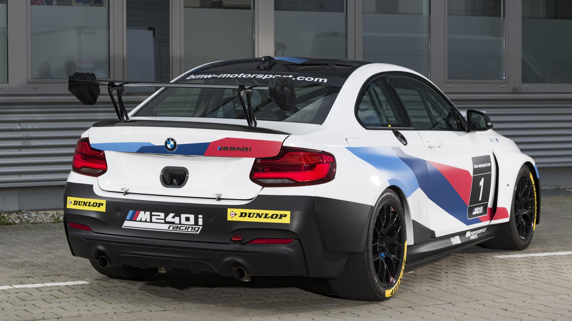 BMW M240i Racing Evo competicion barato motorsport vln racing carreras coche aleron homologado