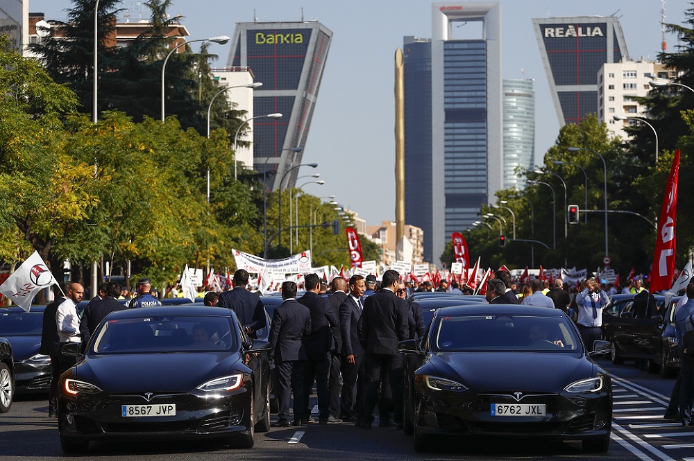 Conductores de Uber y Cabify, en una manifestación en Madrid contra el decreto del Gobierno, el 27 de septiembre de 2018. Conductores de Uber y Cabify, en una manifestación en Madrid contra el decreto del Gobierno, el 27 de septiembre de 2018.