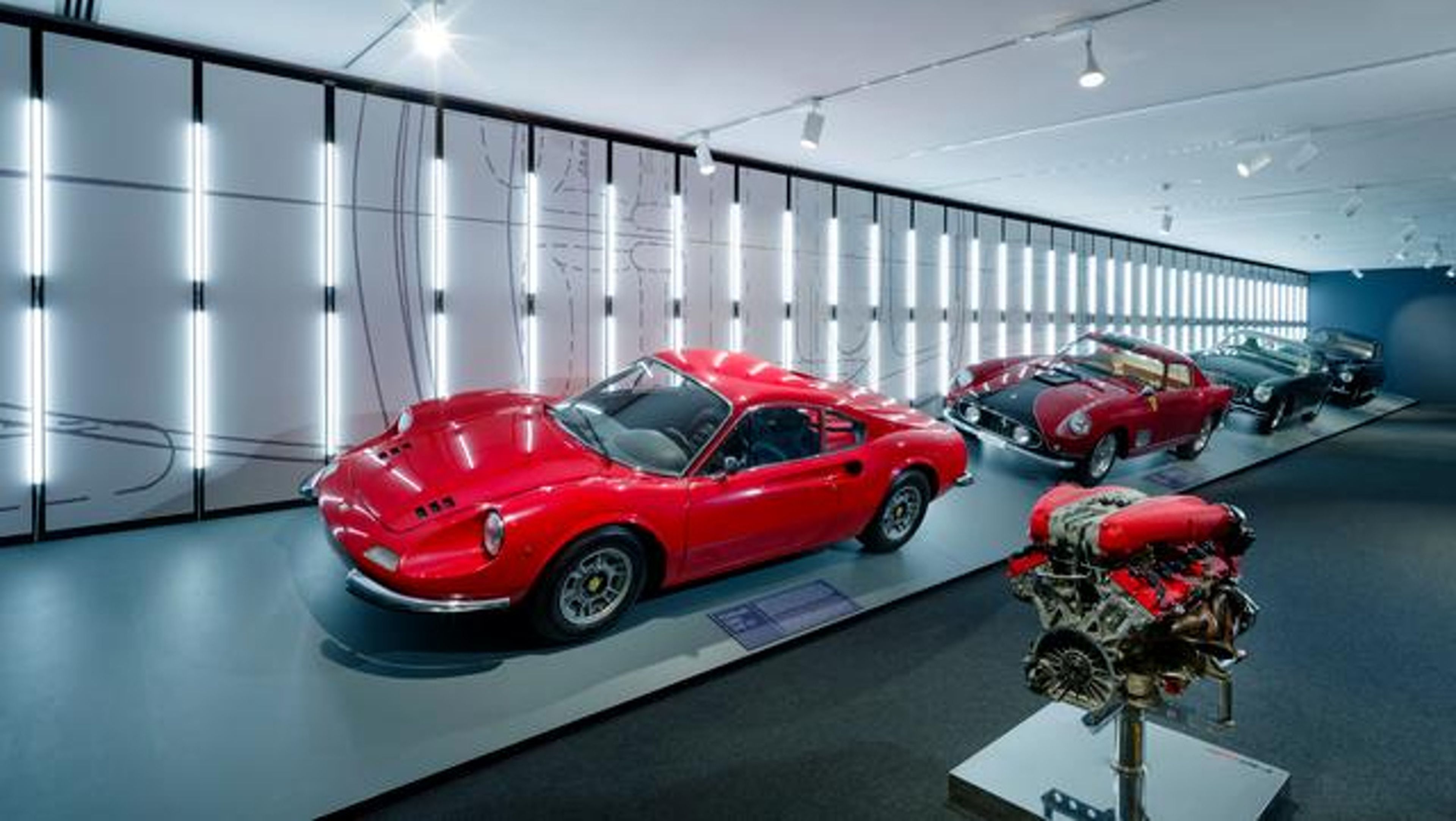Driven by Enzo y Passion and Legend, exposiciones de Ferrari