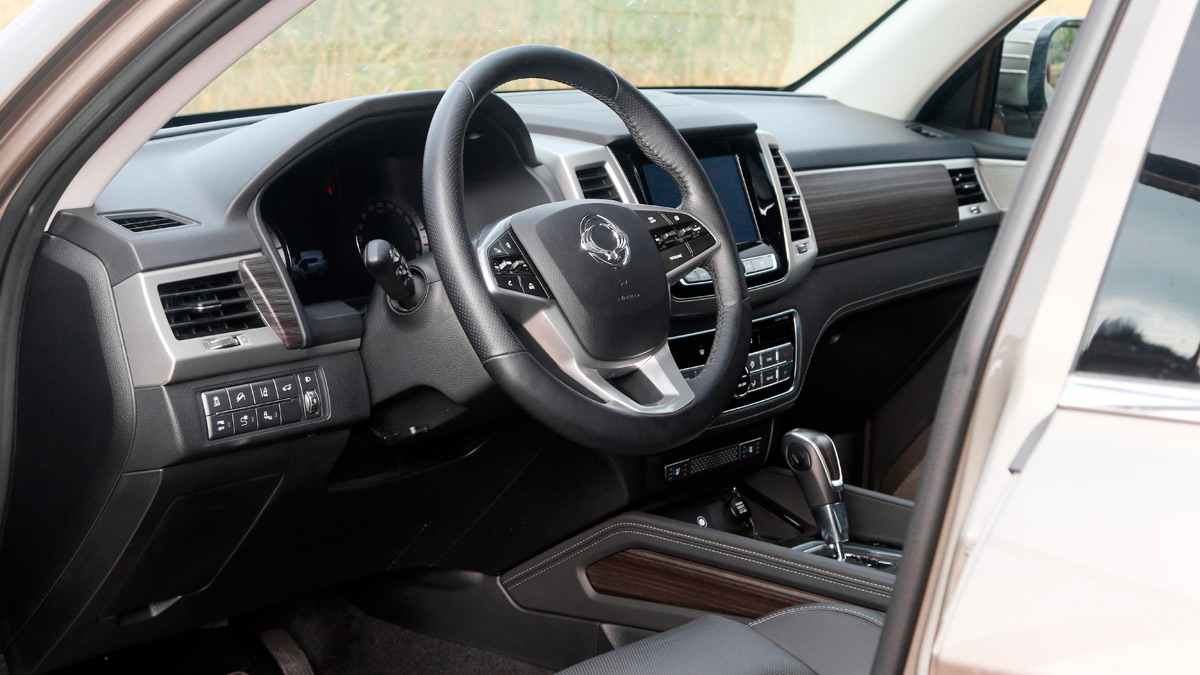 prueba SsangYong Rexton todoterreno 7 plazas lujo suv off-road monte todo terreno