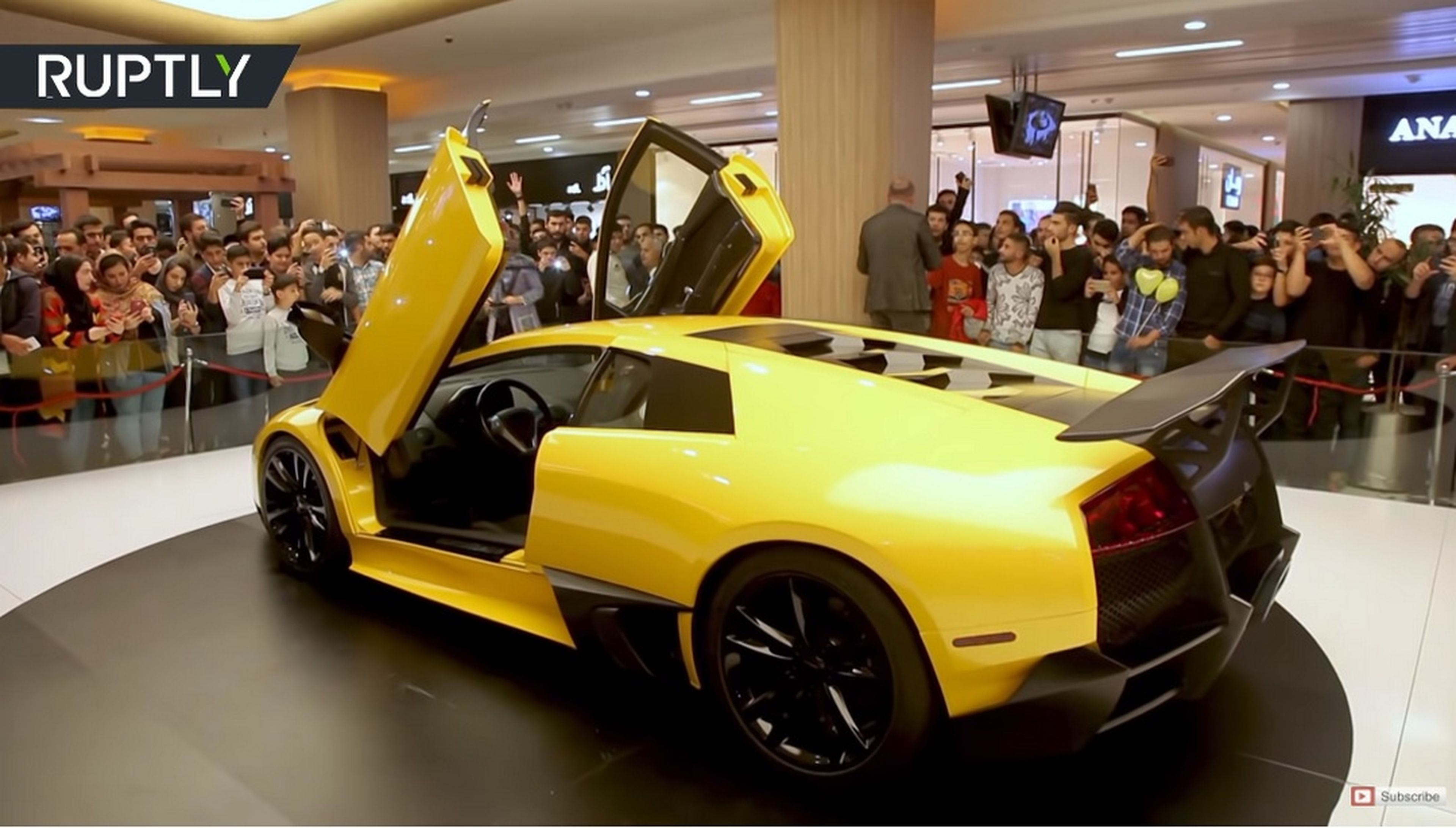 Este clon iraní del Lamborghini Diablo está hecho con ingeniería inversa