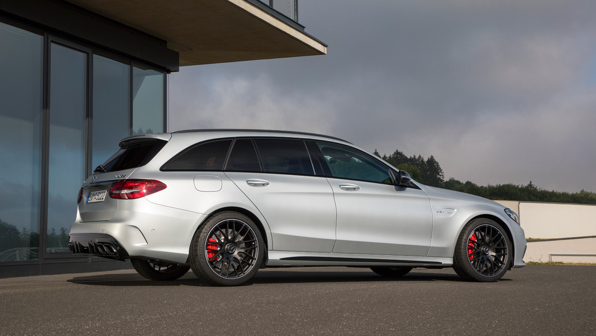 Mercedes-AMG C 63 Estate 2019 (lateral) Mercedes-AMG C 63 Estate 2019 (lateral)
