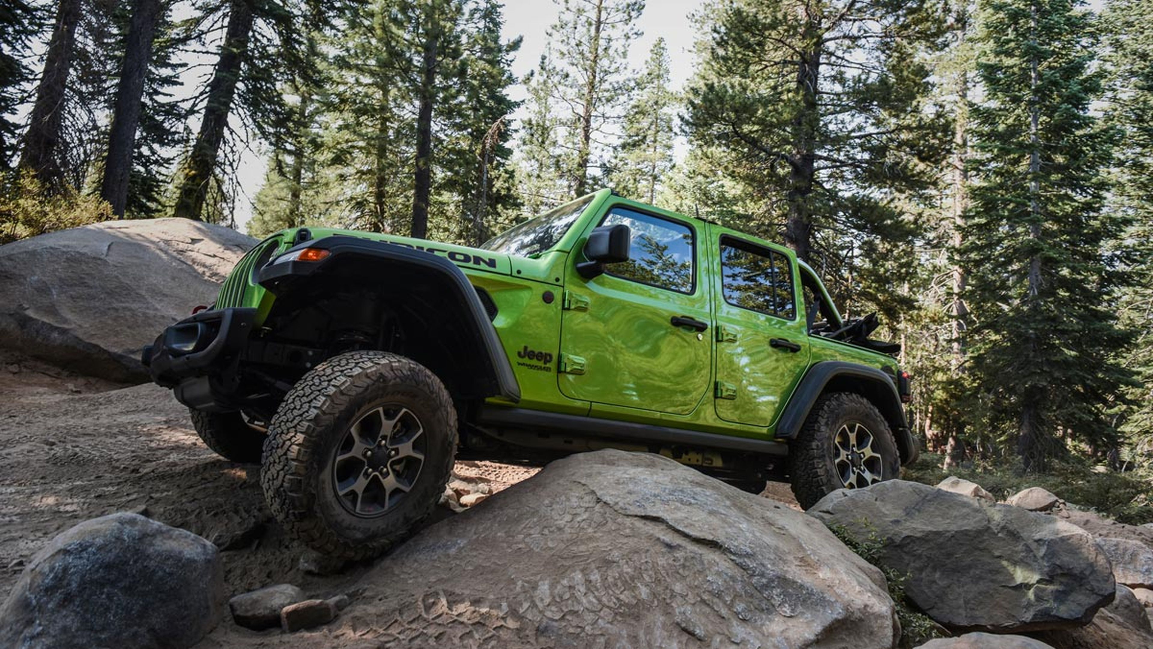 Jeep Wrangler 2018 Rubicon Trail (2)