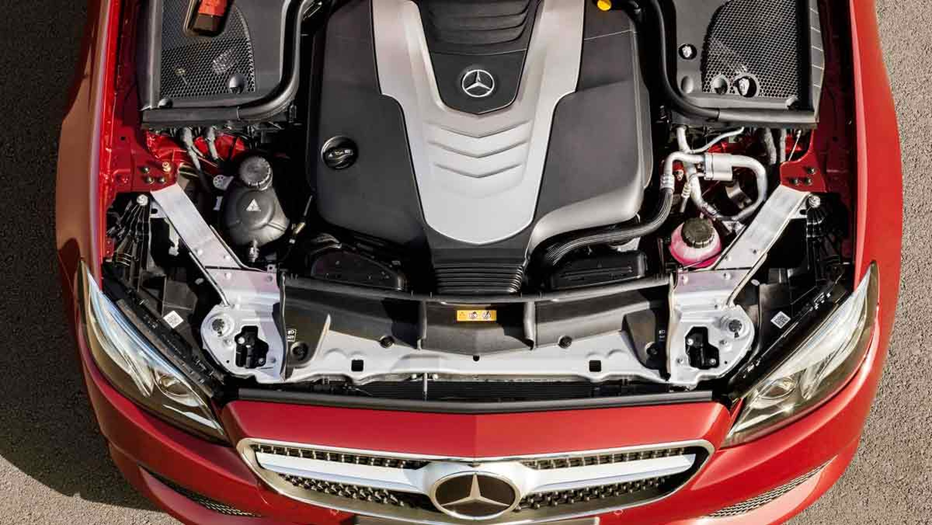 Mercedes Clase E Coupé motor
