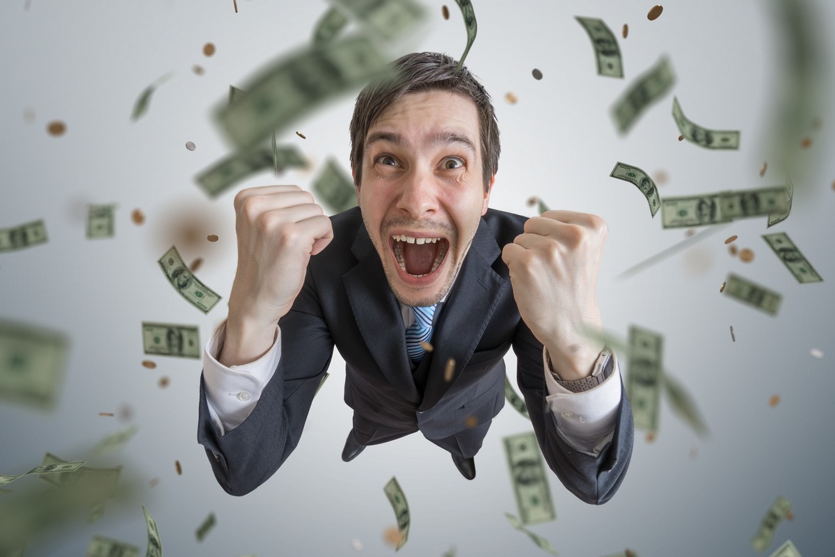 ¿Cuánto hay que pagar a Hacienda si te toca dinero o un coche en un concurso? Impuestos de la Lotería