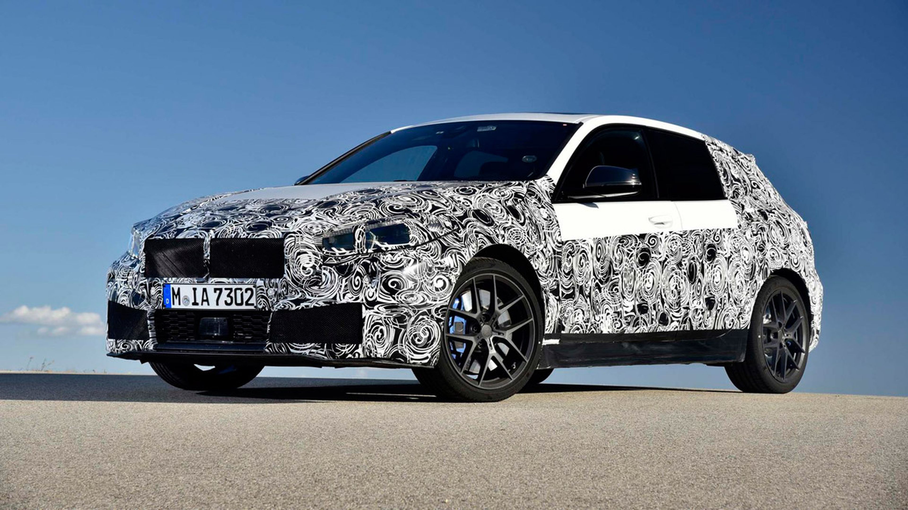 Prueba BMW Serie 1 2020 camuflado