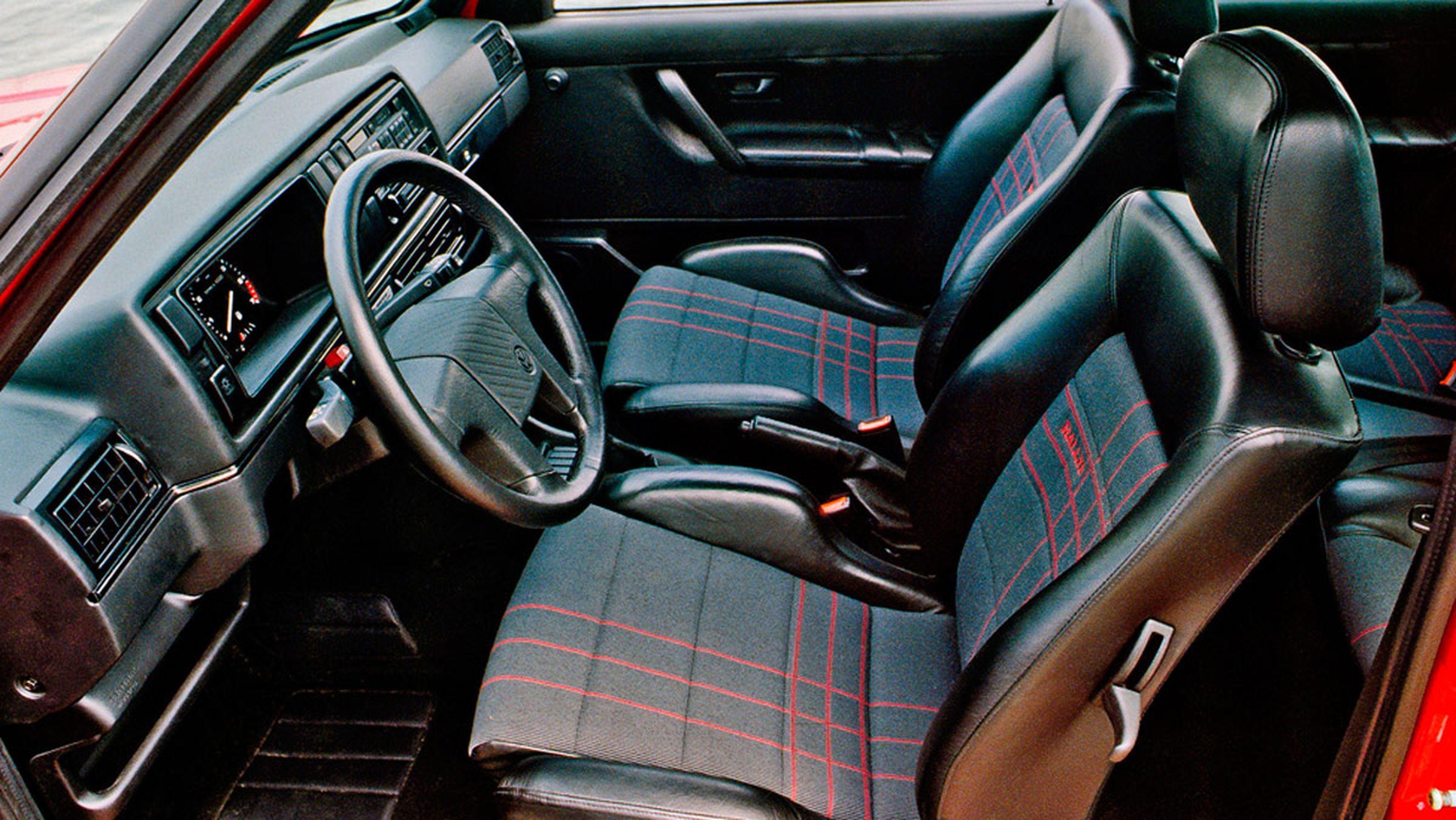 Volkswagen Golf Rallye (interior)