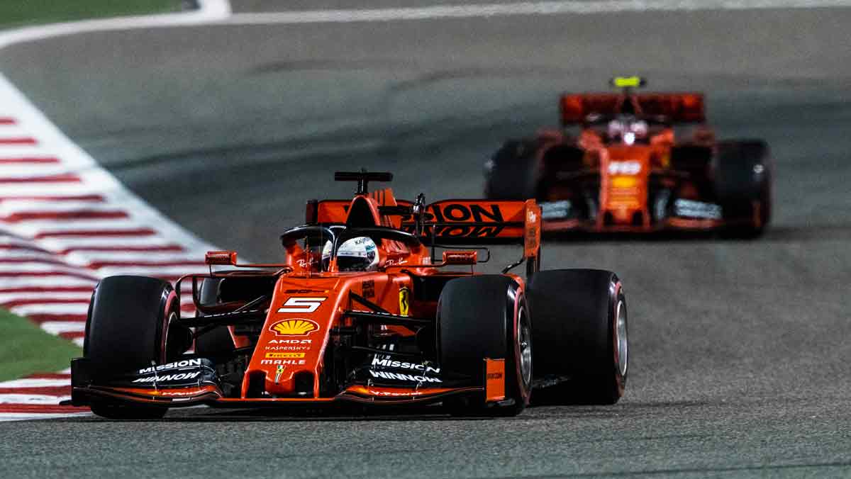 Vettel y Leclerc en Bahréin Vettel y Leclerc en Bahréin
