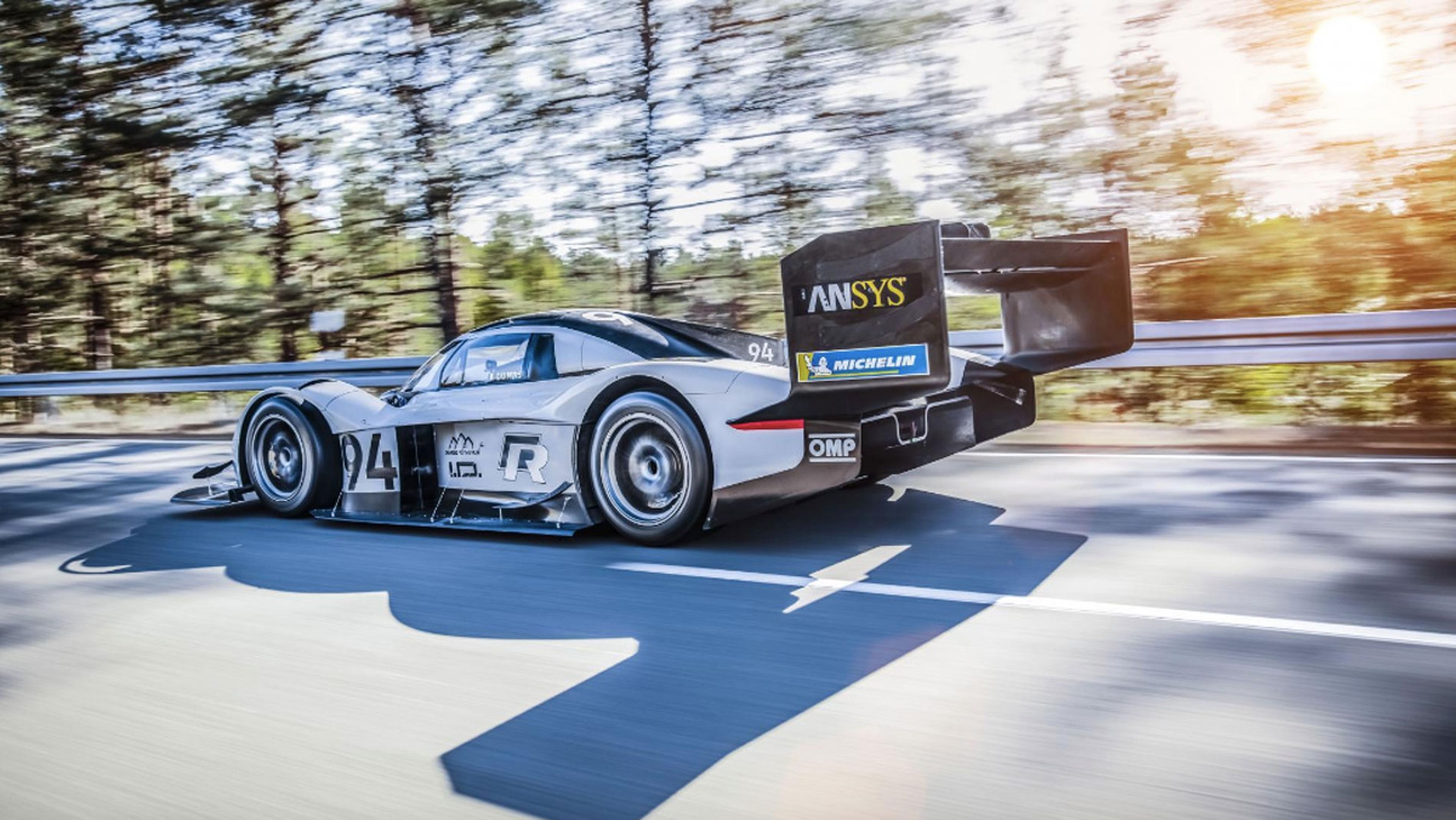 Volkswagen ID R, lateral