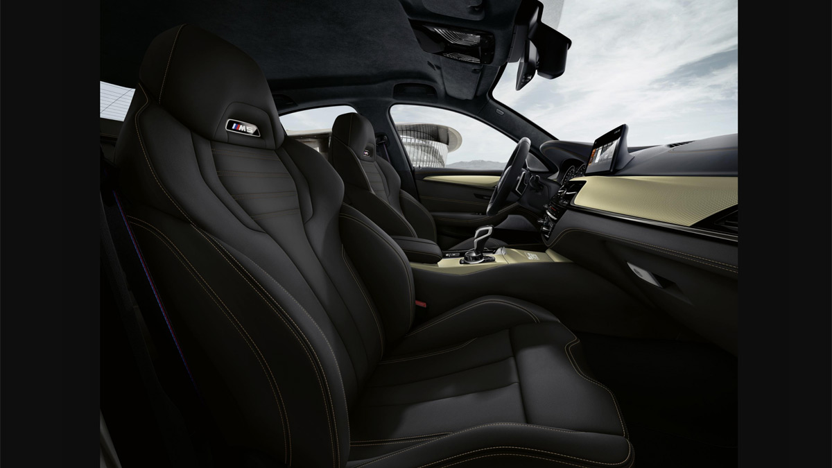 BMW M5 35 Aniversario sedán deportivo superdeportivo edicion especial limitada oro lujo