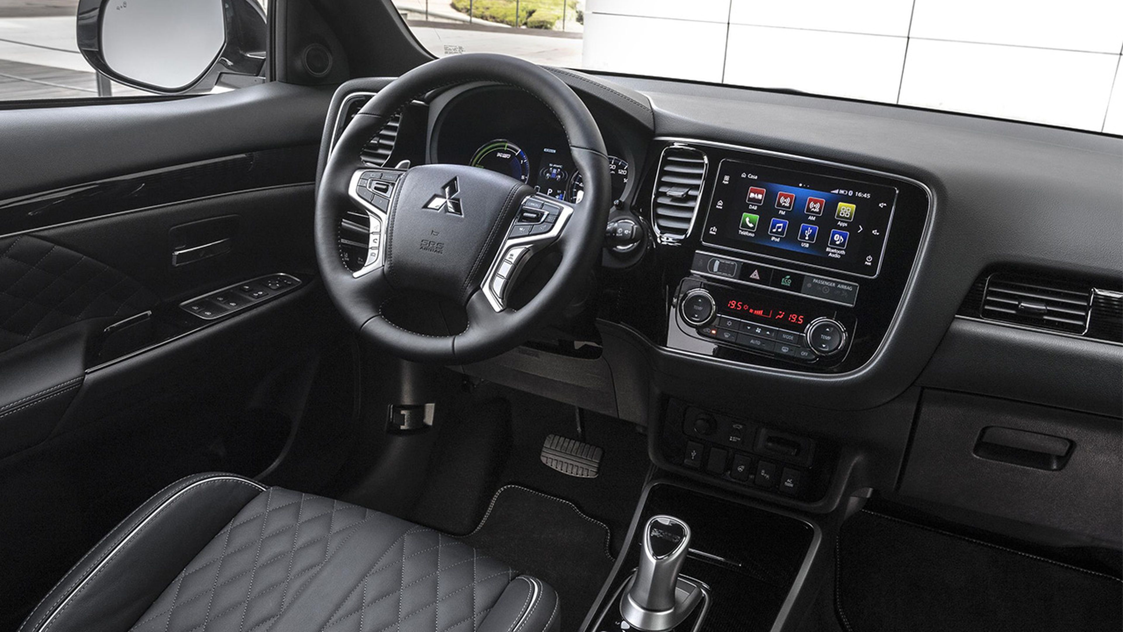 Mitsubishi Outlander PHEV interior