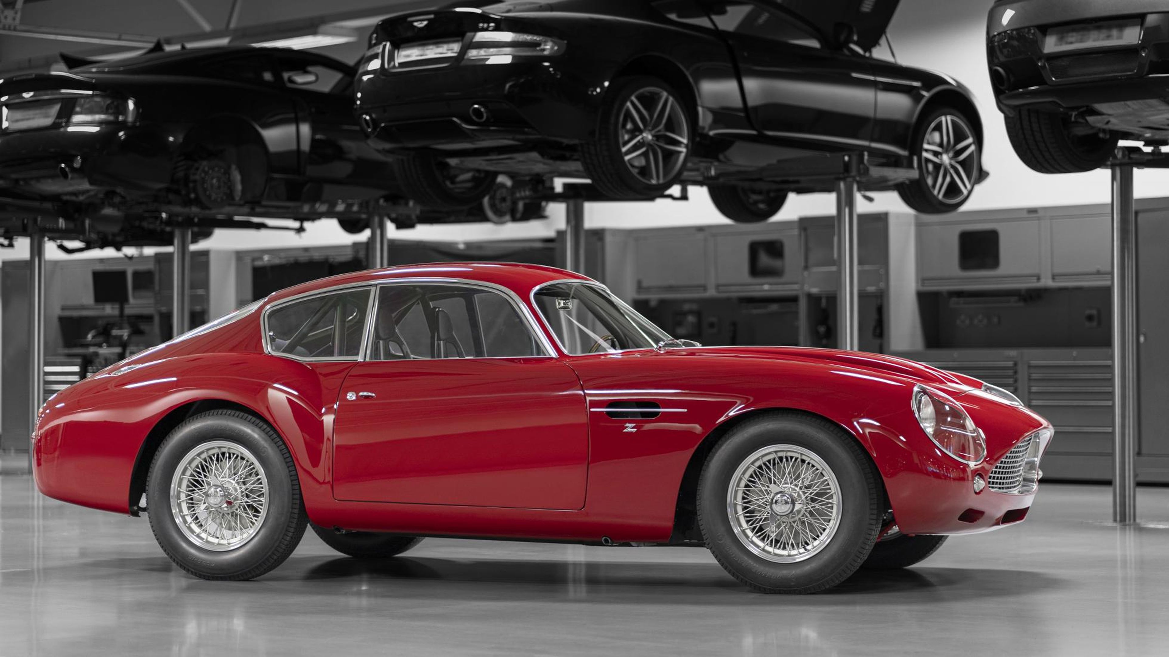 Primer Aston Martin DB4 GT Zagato