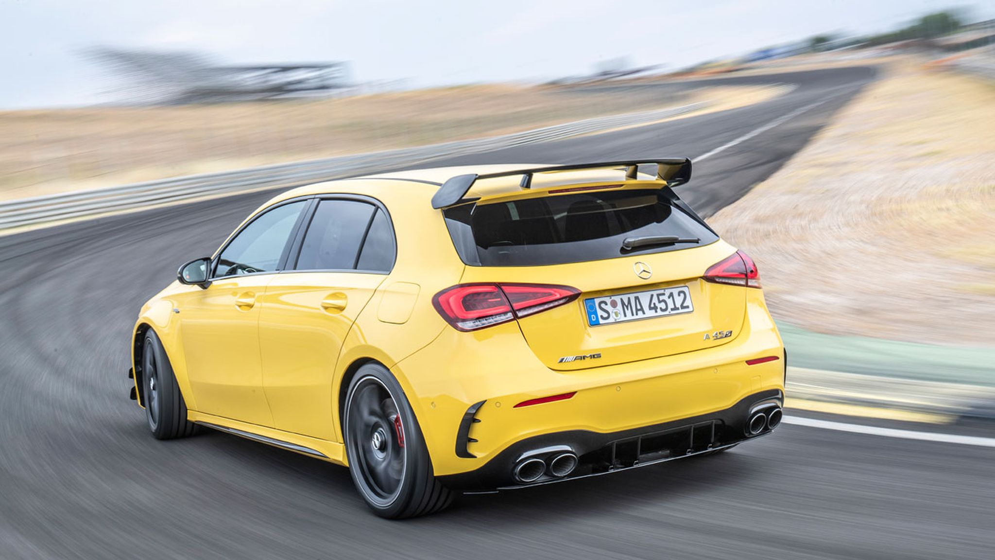 Prueba Del Mercedes Amg A 45 S Te Quedarás ‘in Love Con Este Coche