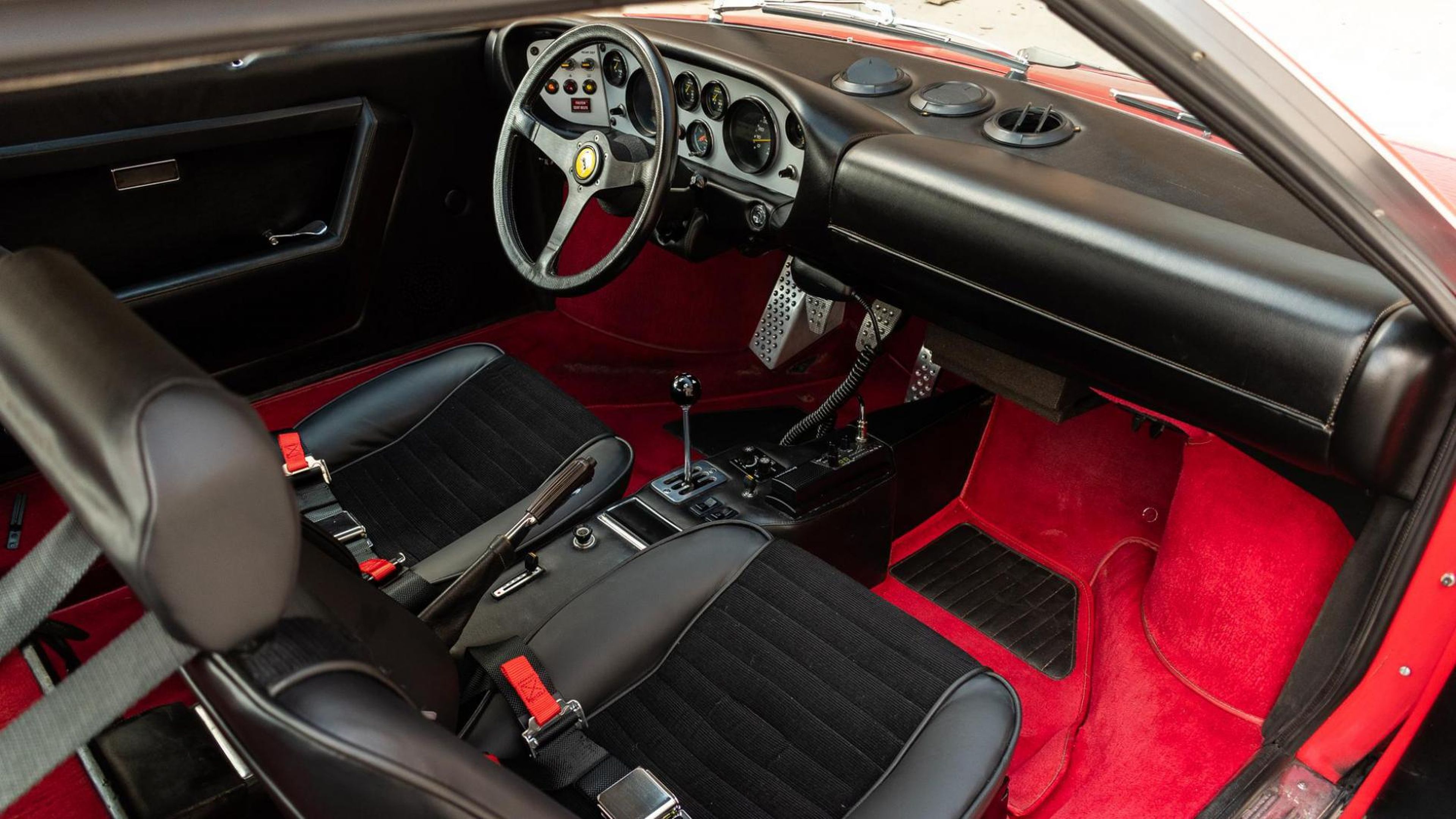 Ferrari 308 GT4 Safari