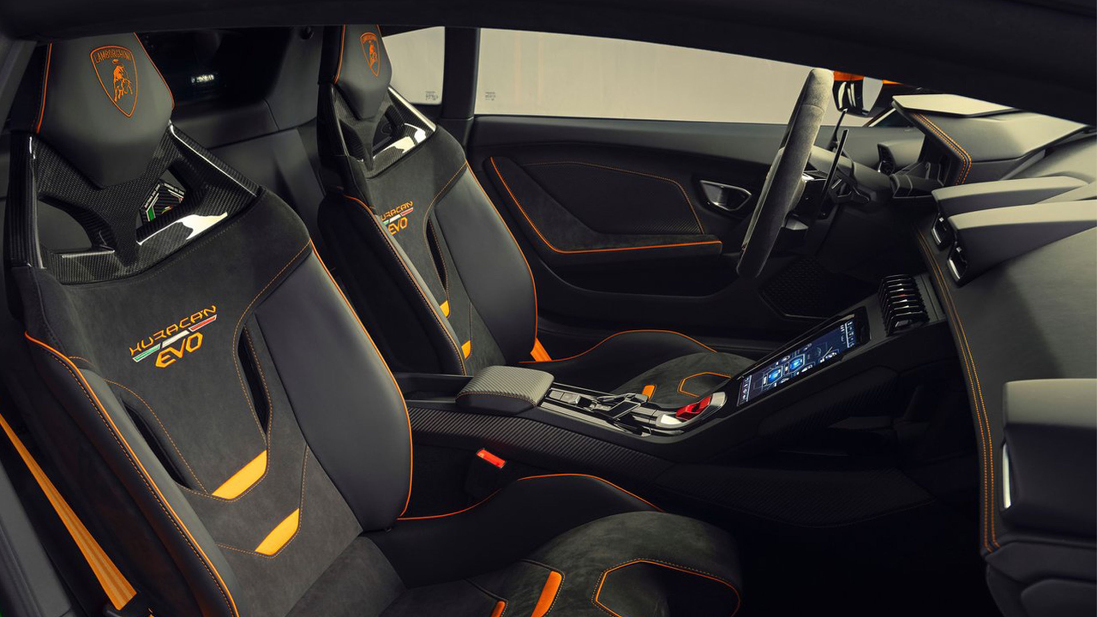 Lamborghini Huracan EVO GT Celebration interior